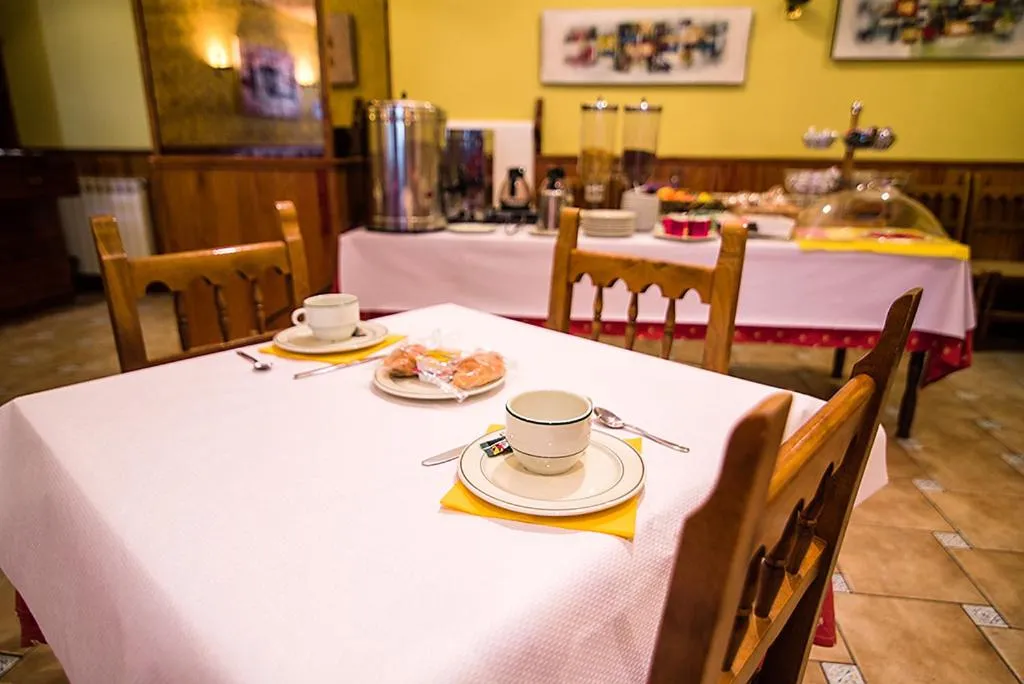 Restaurant/places to eat in Hotel La Rambla