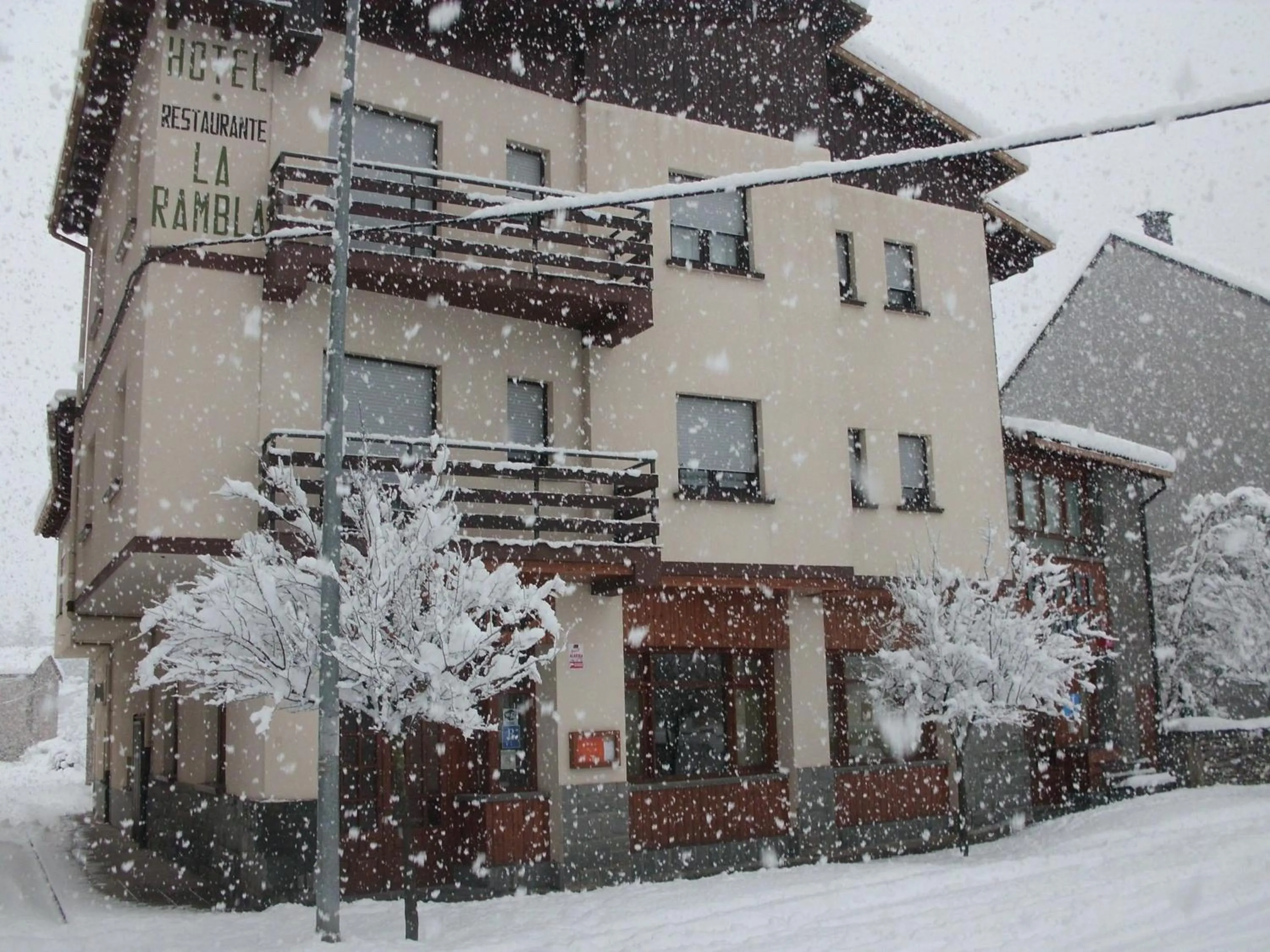 Facade/entrance in Hotel La Rambla
