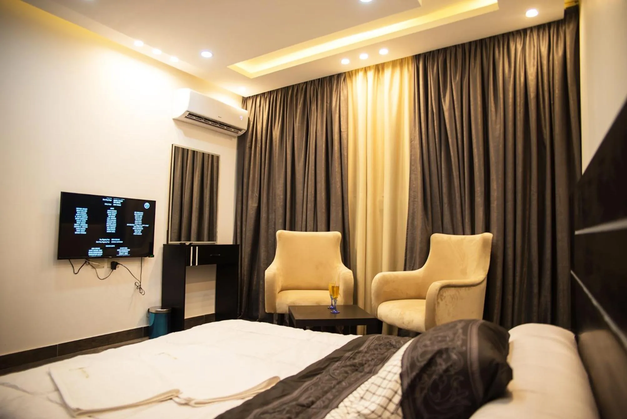 TV and multimedia, Bed in Marvel Stone Hotel