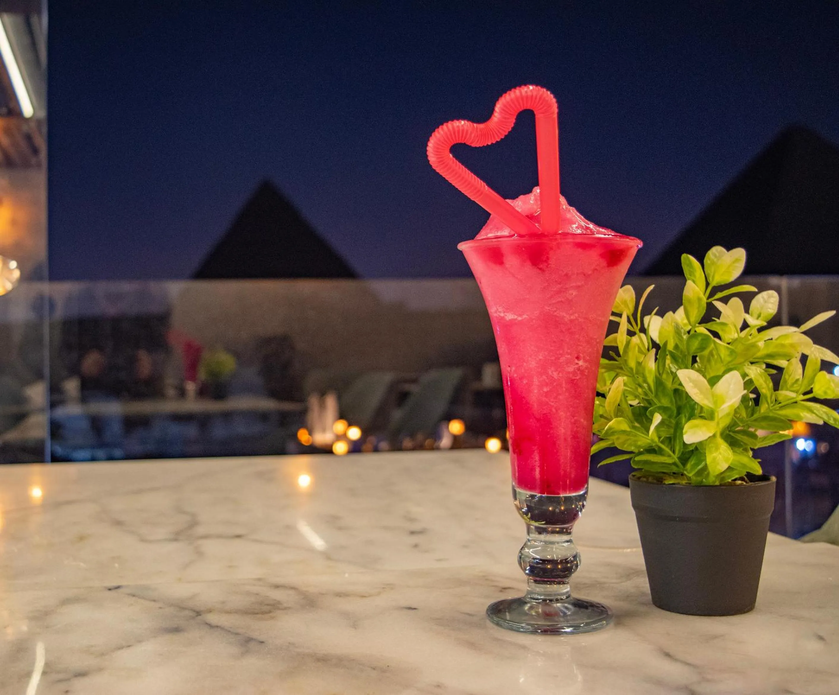 Restaurant/places to eat in Marvel Stone Hotel