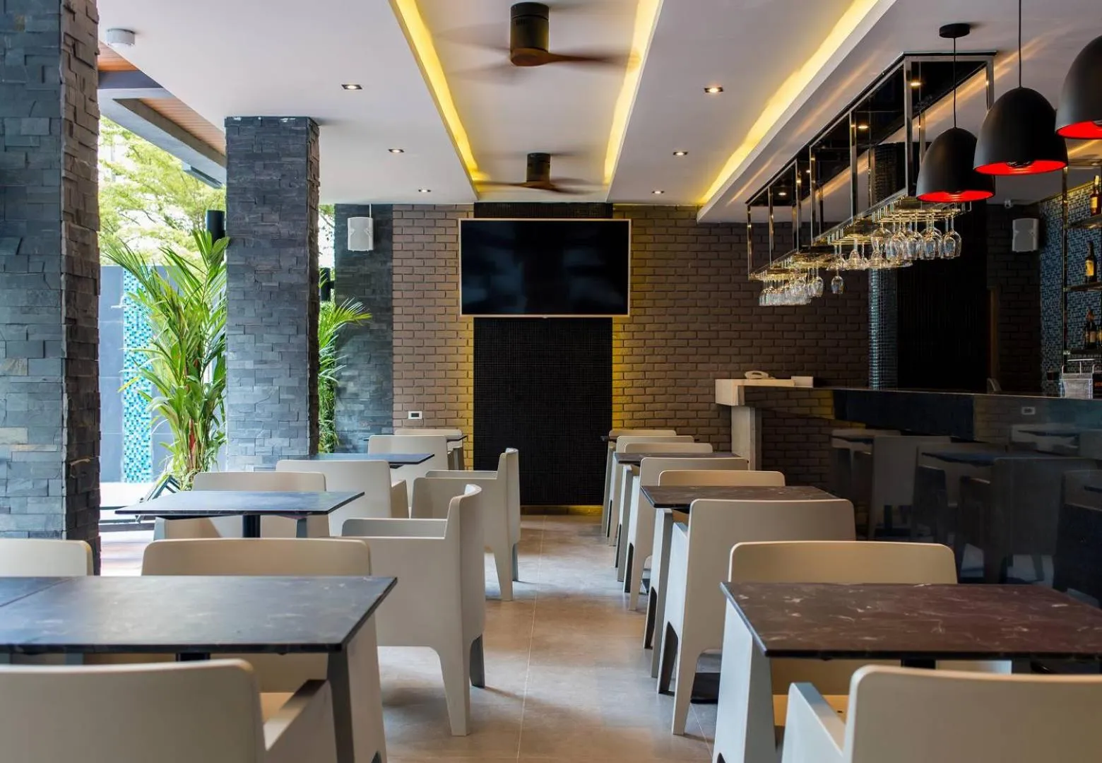 Restaurant/places to eat in GLOW Ao Nang Krabi