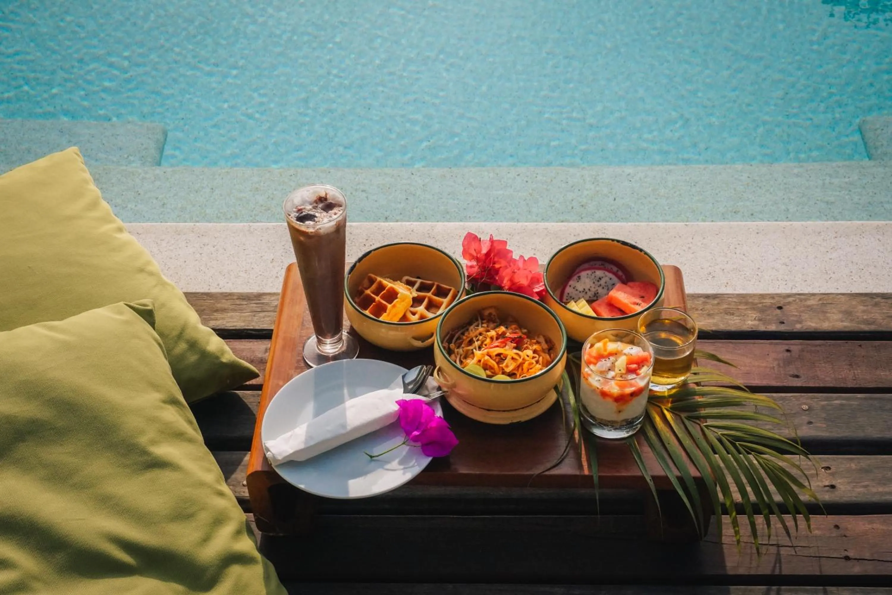 Breakfast in 9 Hornbills Tented Camp