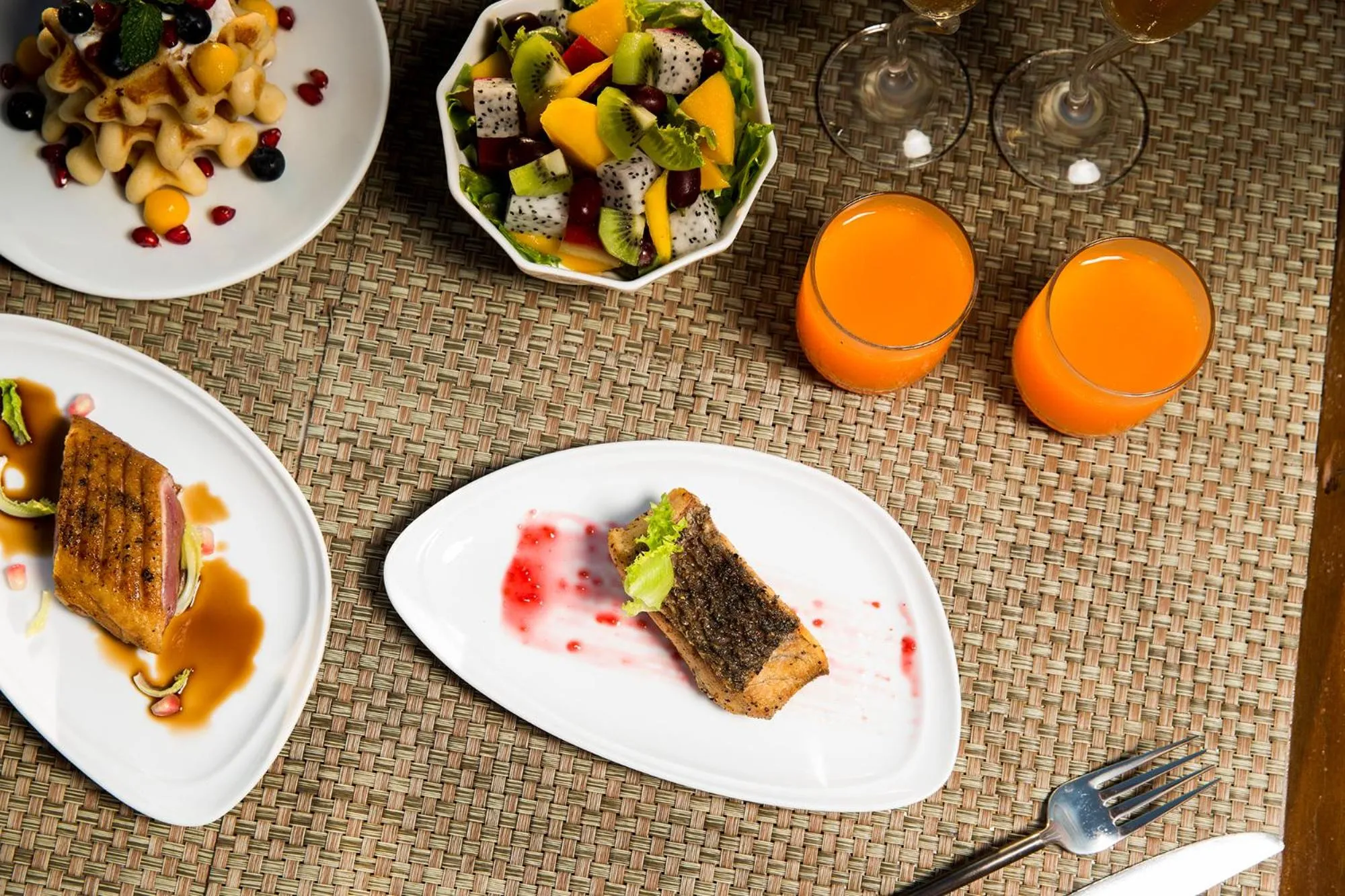 Food and drinks in 9 Hornbills Tented Camp