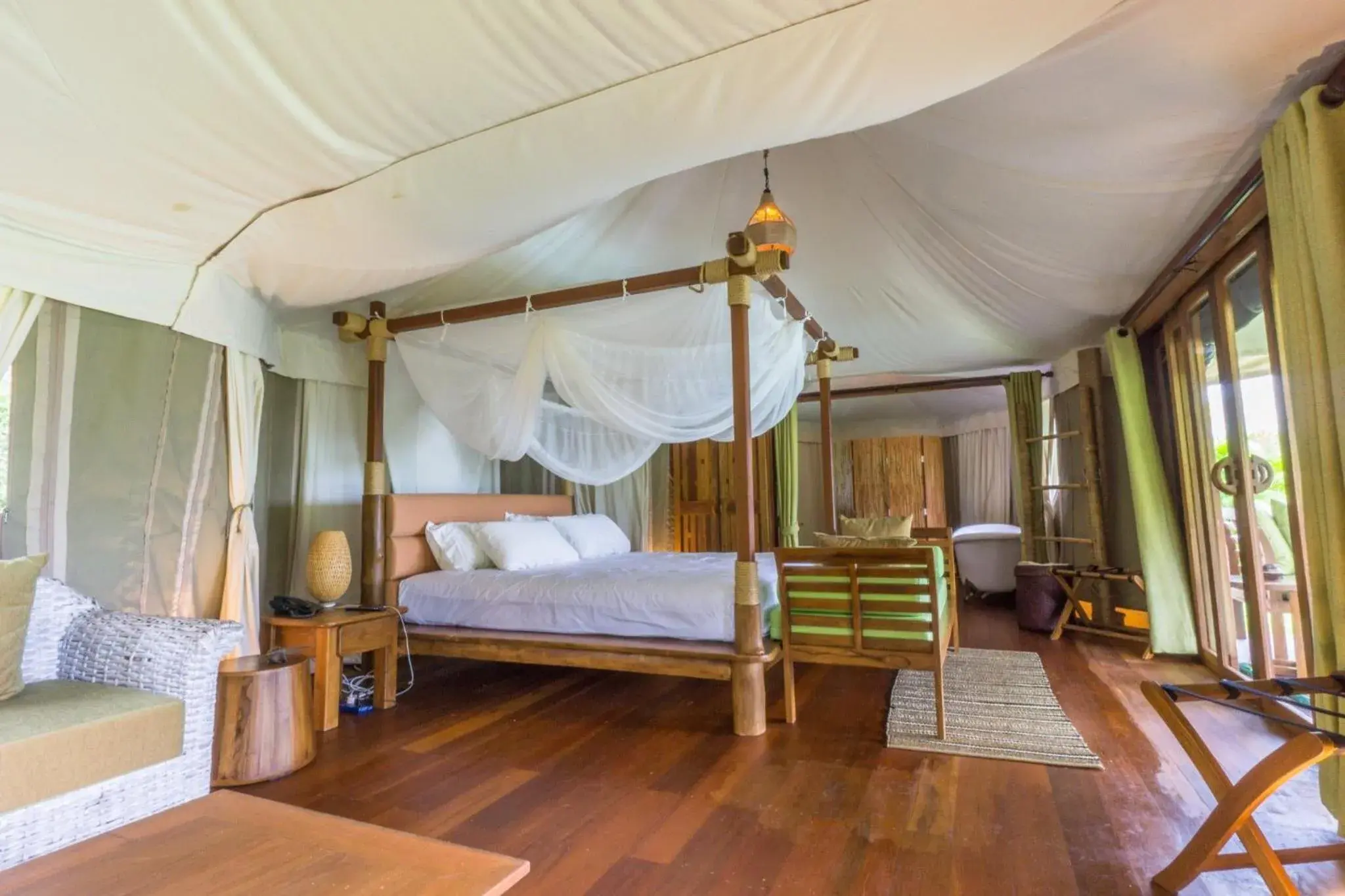 Villa with Private Pool in 9 Hornbills Tented Camp Villa with Private Pool in 9 Hornbills Tented Camp