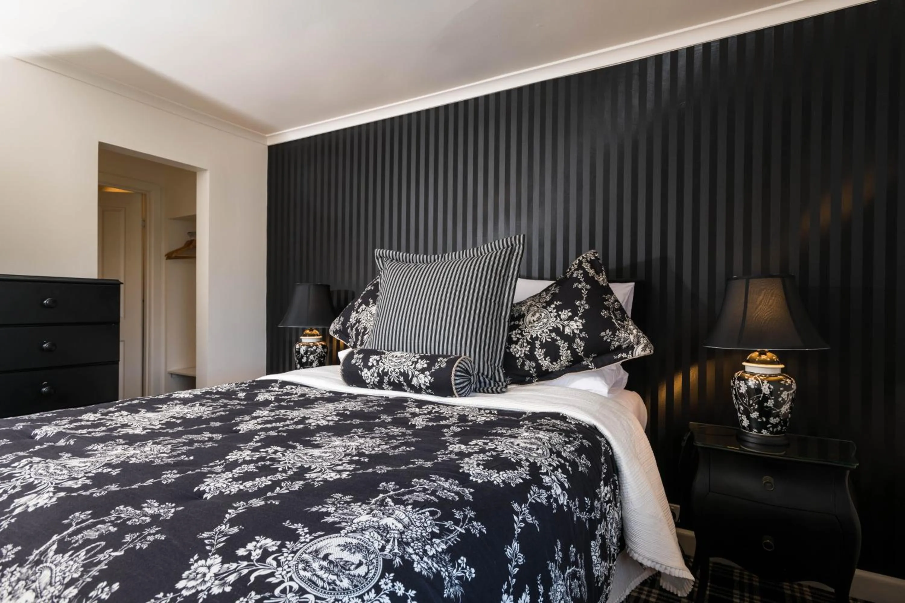 Bed in Battery Point Boutique Accommodation