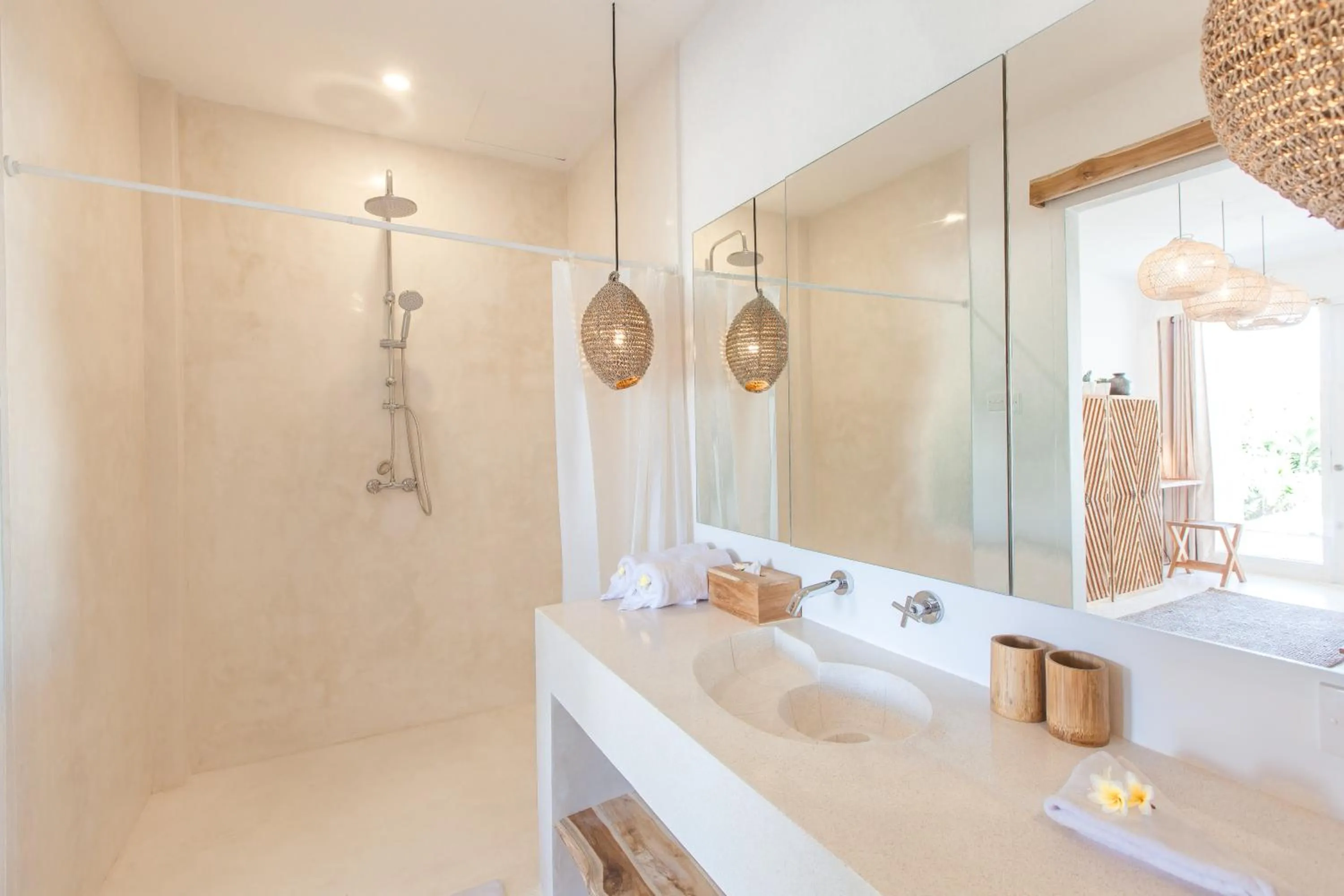 Bathroom in The Green Room Canggu