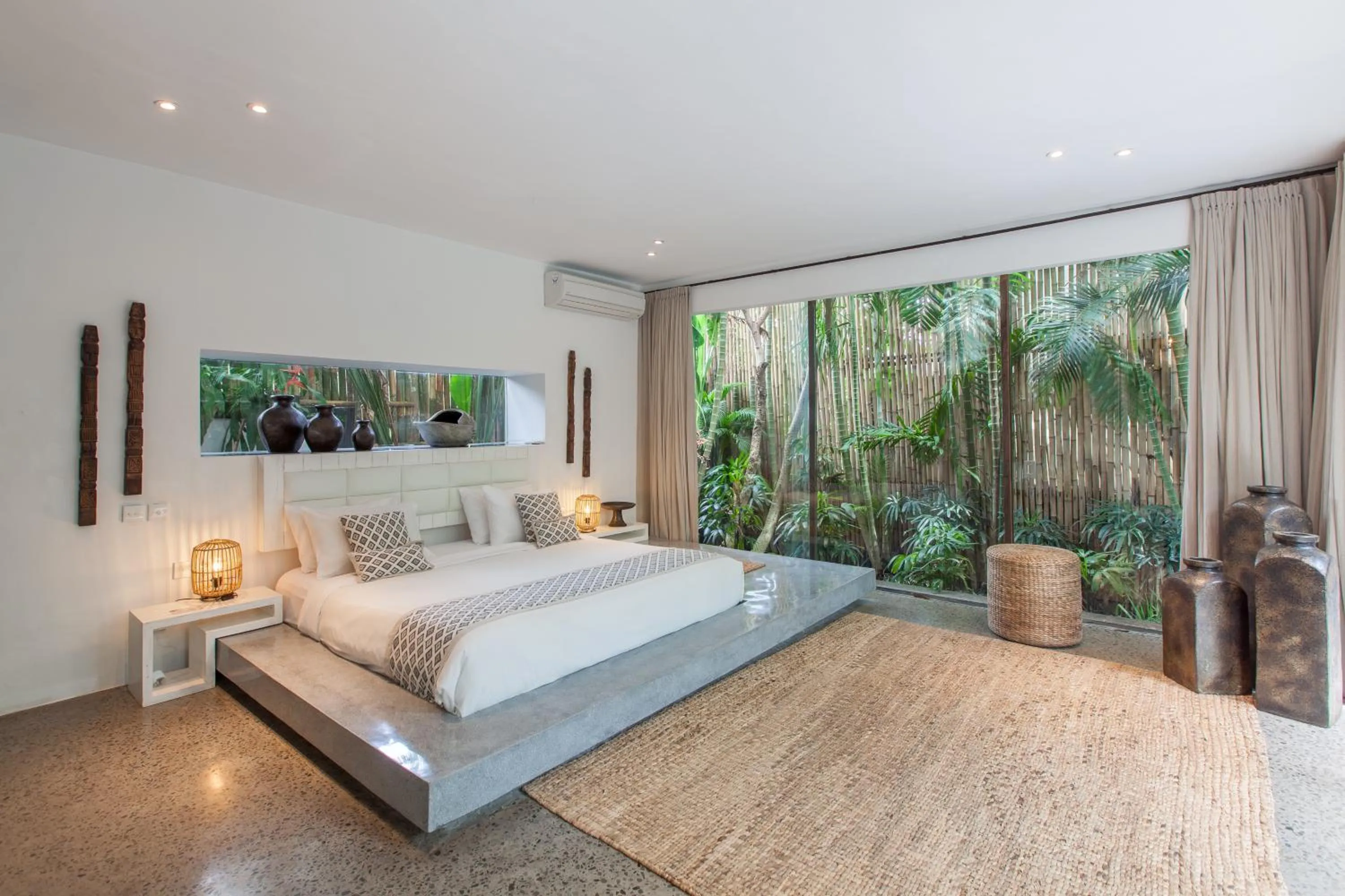 Photo of the whole room, Bed in The Green Room Canggu