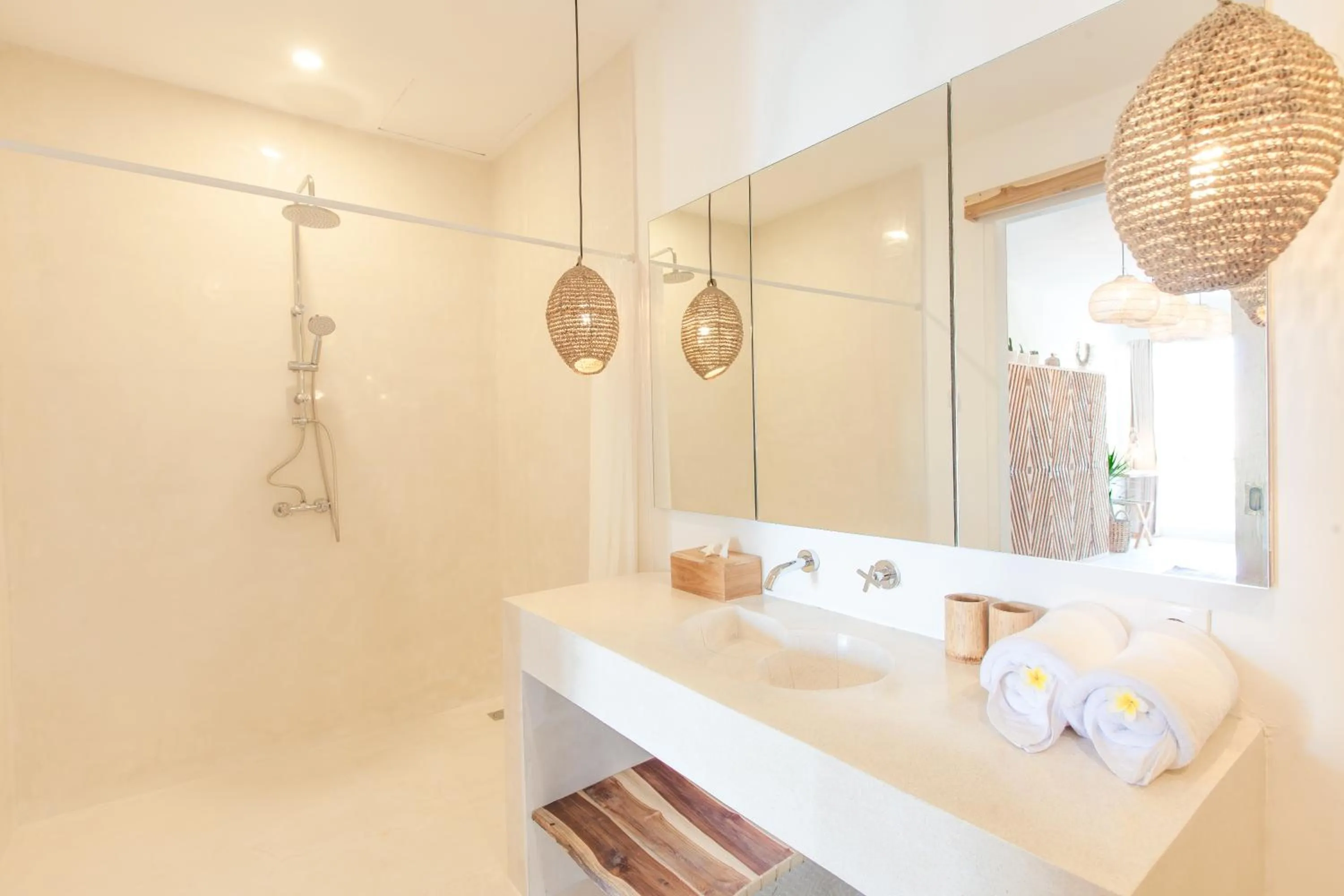 Bathroom in The Green Room Canggu