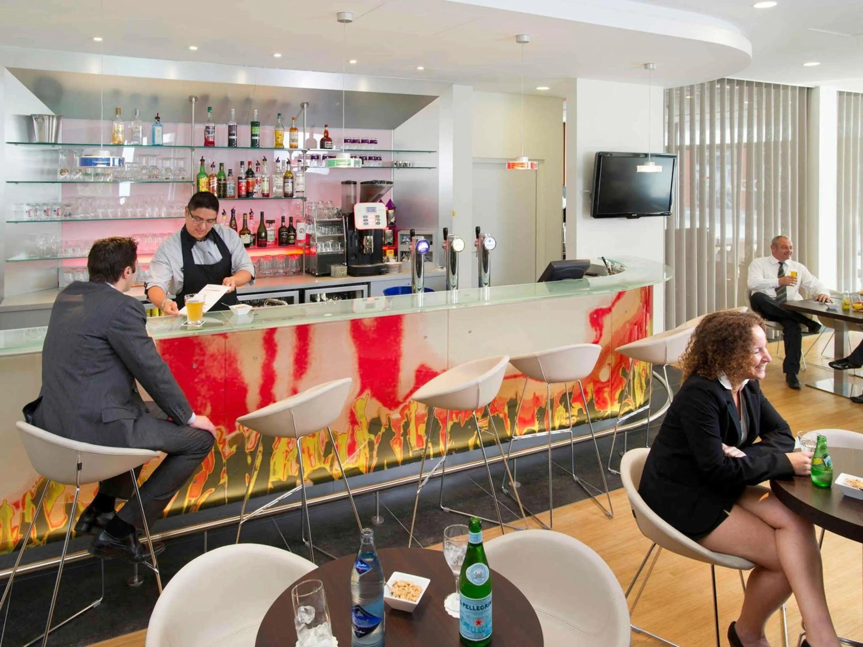 Lounge or bar in ibis Esch Belval