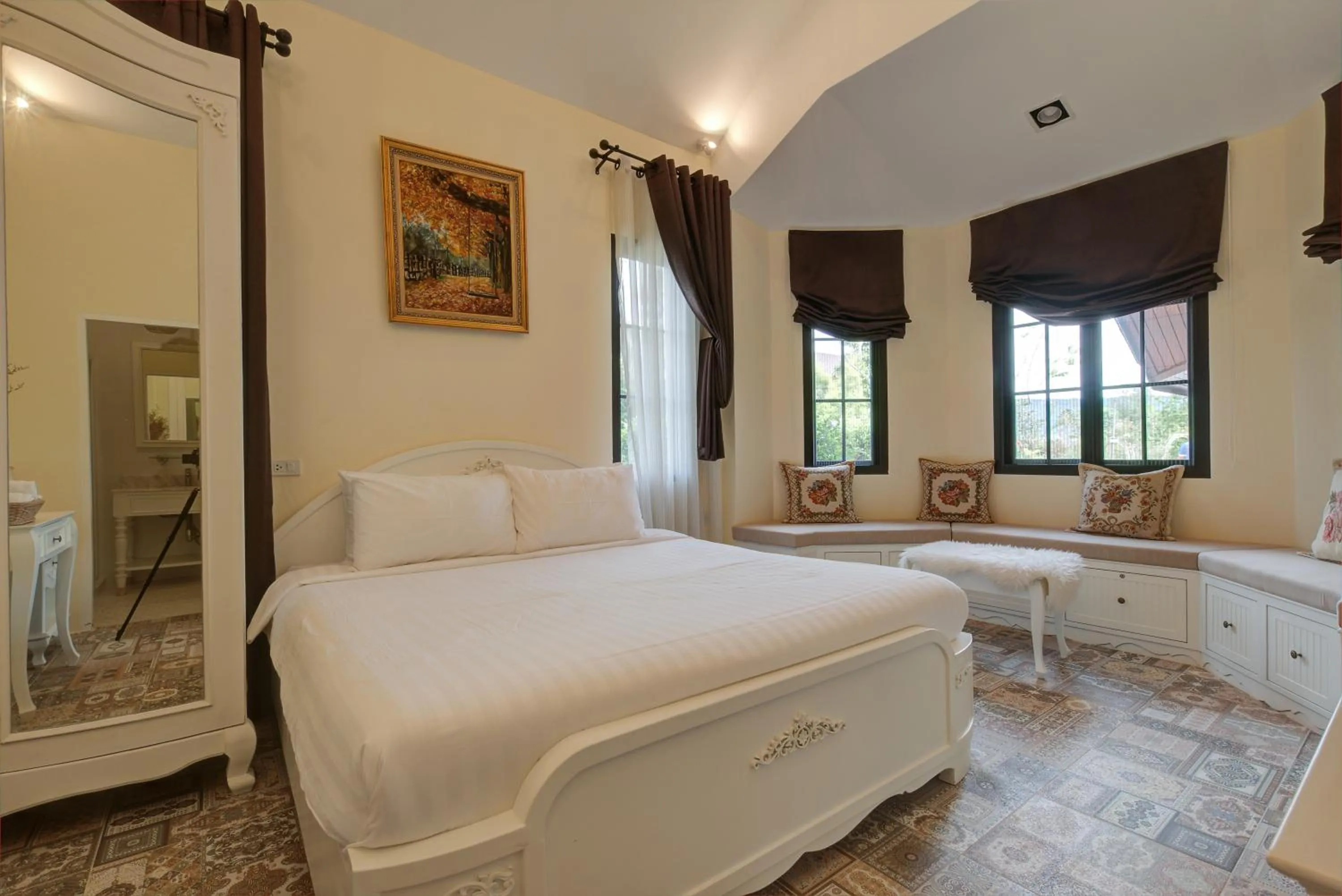 Bed in Chateau de Prim Khao Yai