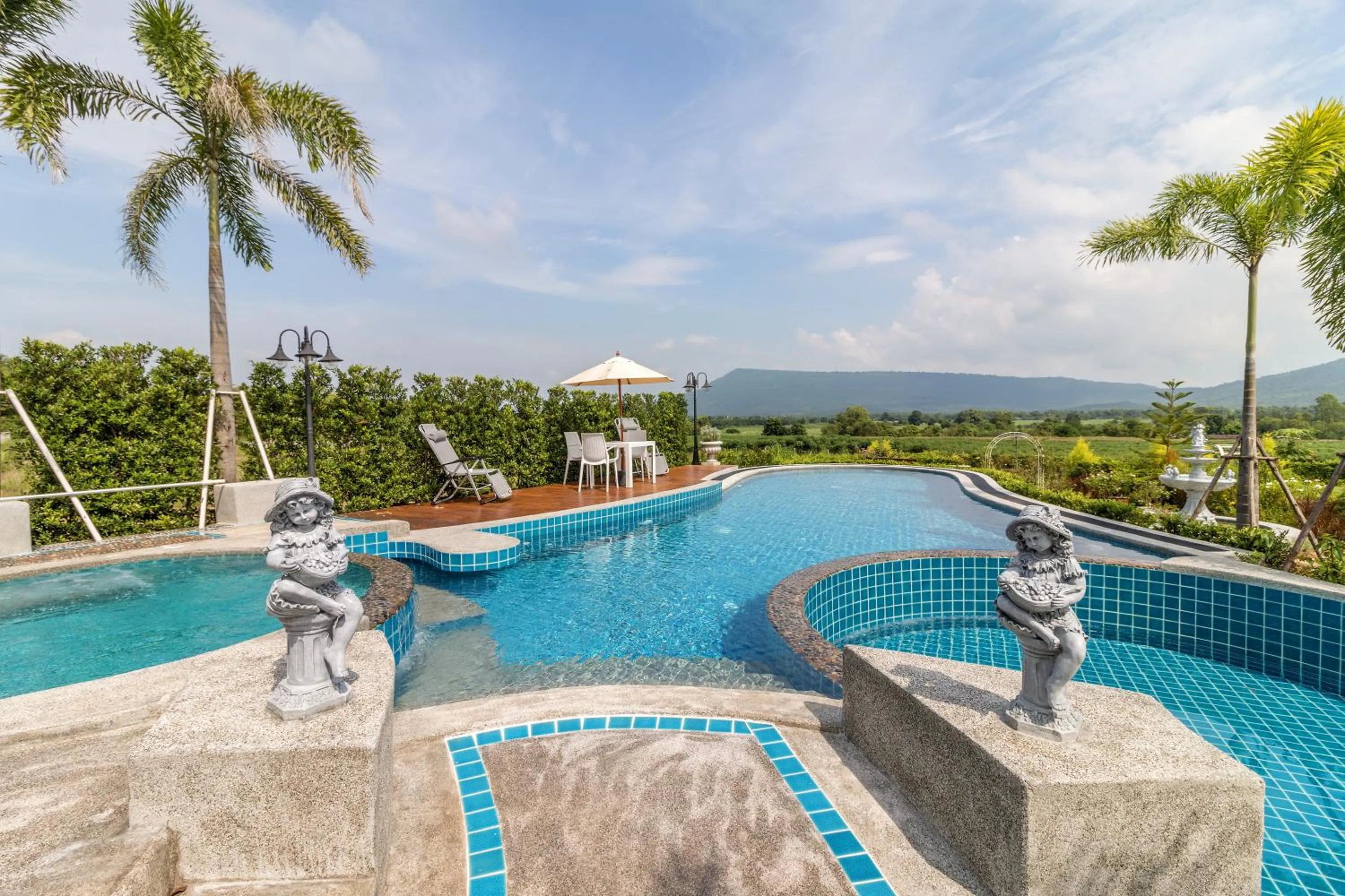 Mountain view in Chateau de Prim Khao Yai