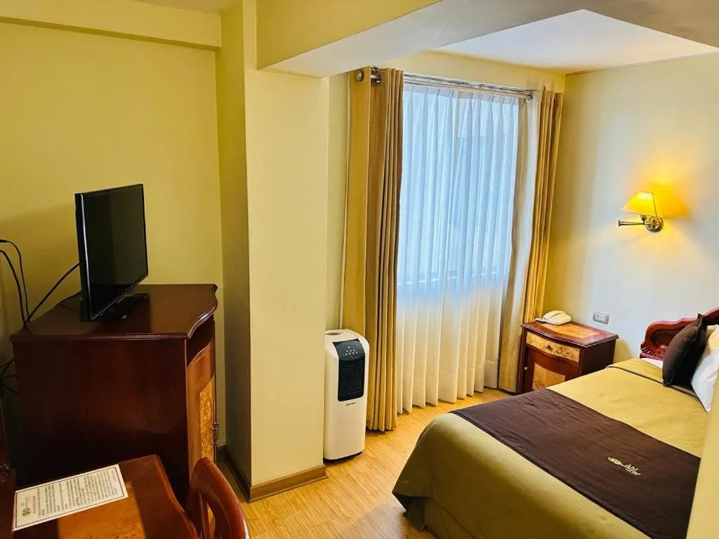 Bed in Hotel Continental Lima