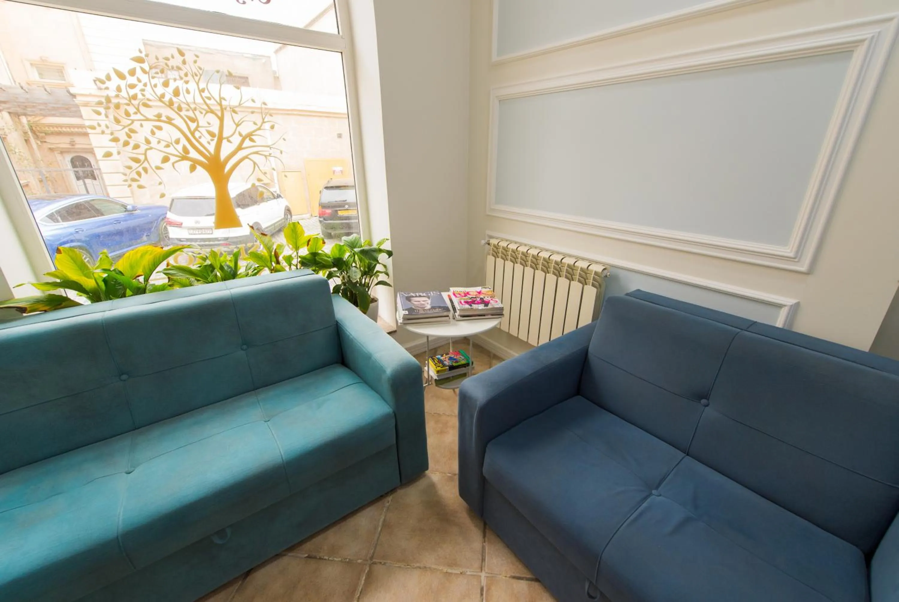 Communal lounge/ TV room in Two Seasons Boutique Hotel Baku