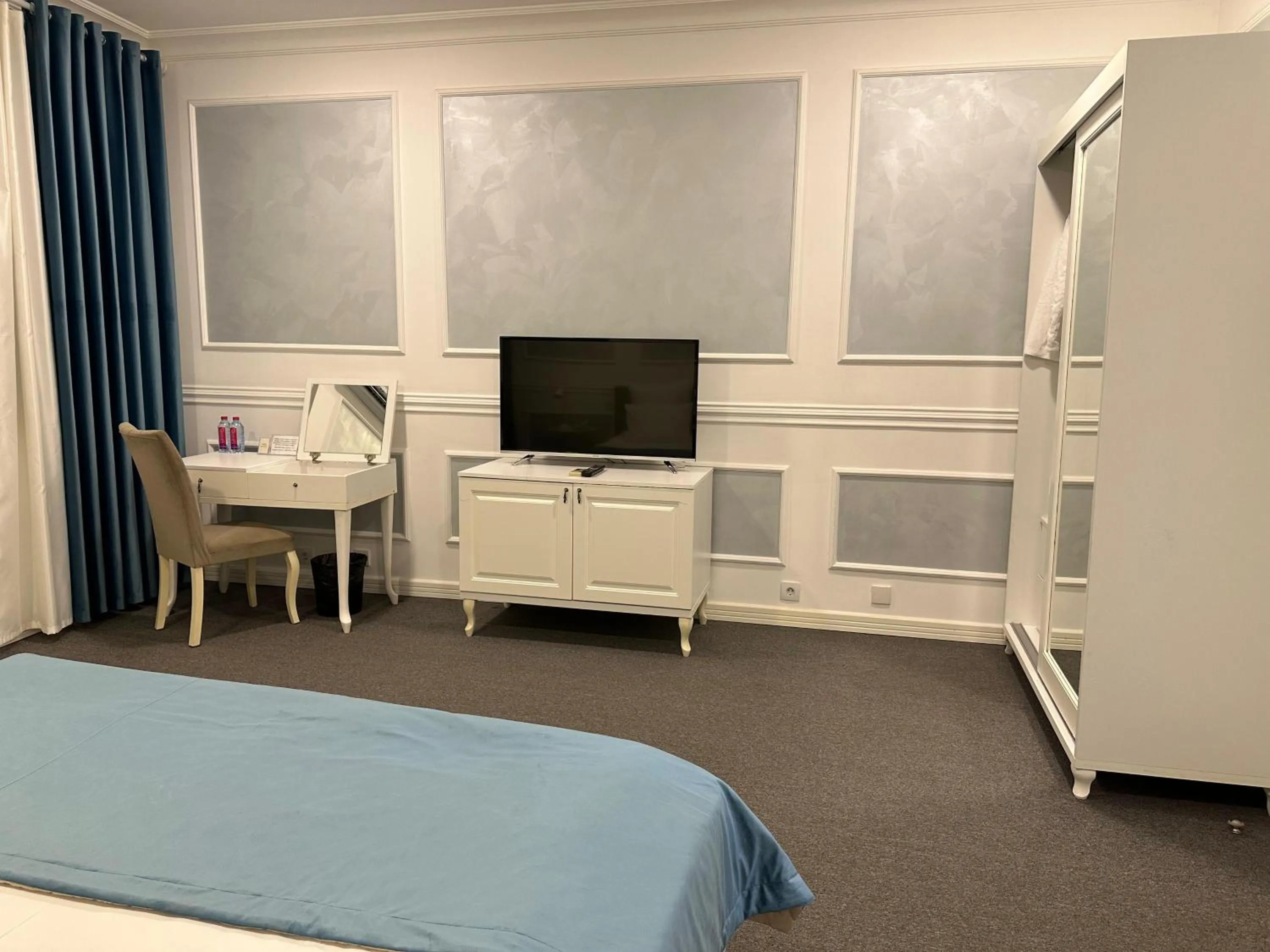 Bed in Two Seasons Boutique Hotel Baku