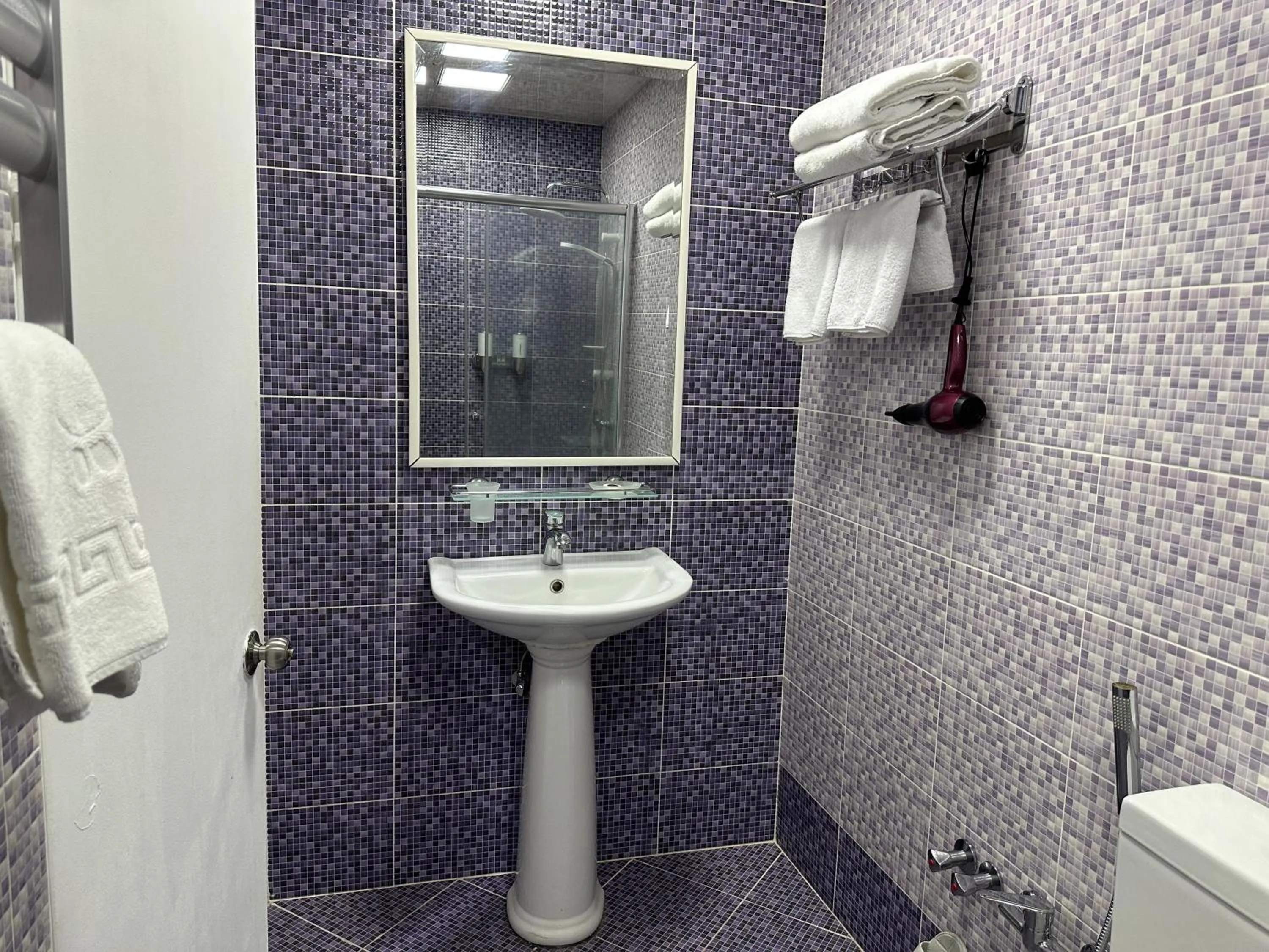 Toilet in Two Seasons Boutique Hotel Baku