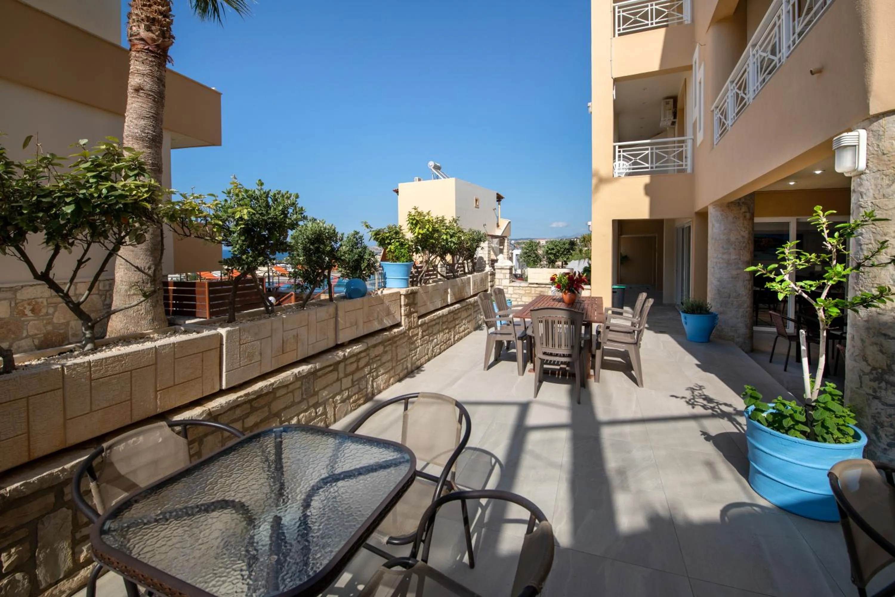 Communal lounge/ TV room in Sunrise Apartments