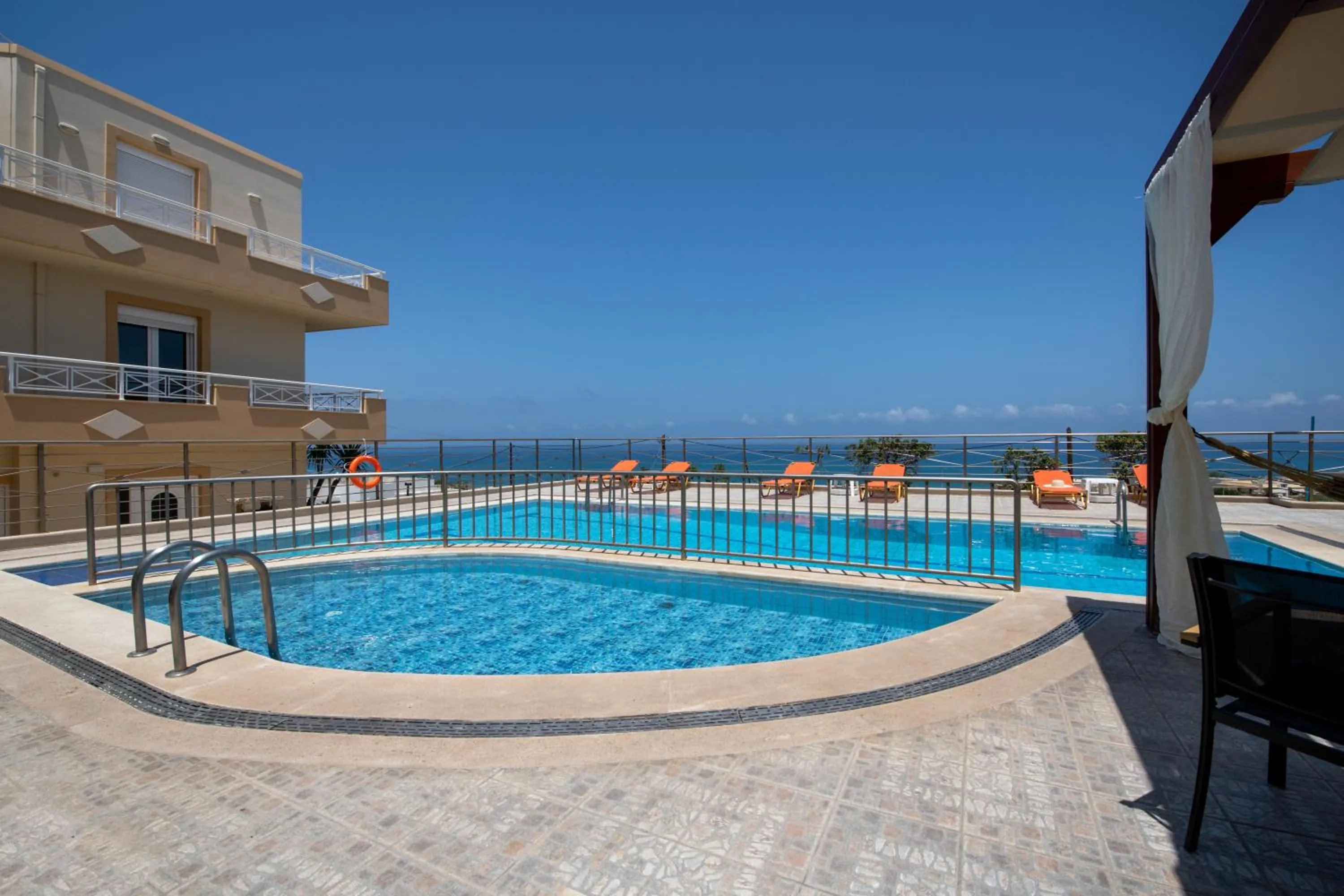 Swimming pool in Sunrise Apartments