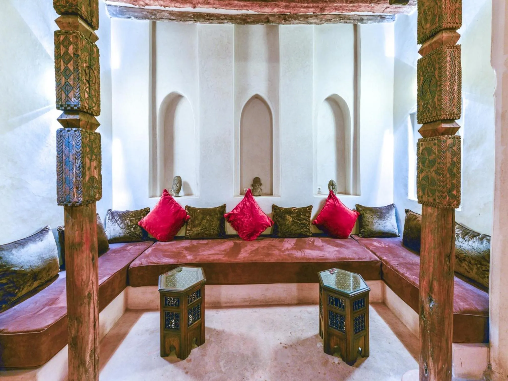 Restaurant/places to eat in Caravan Serai