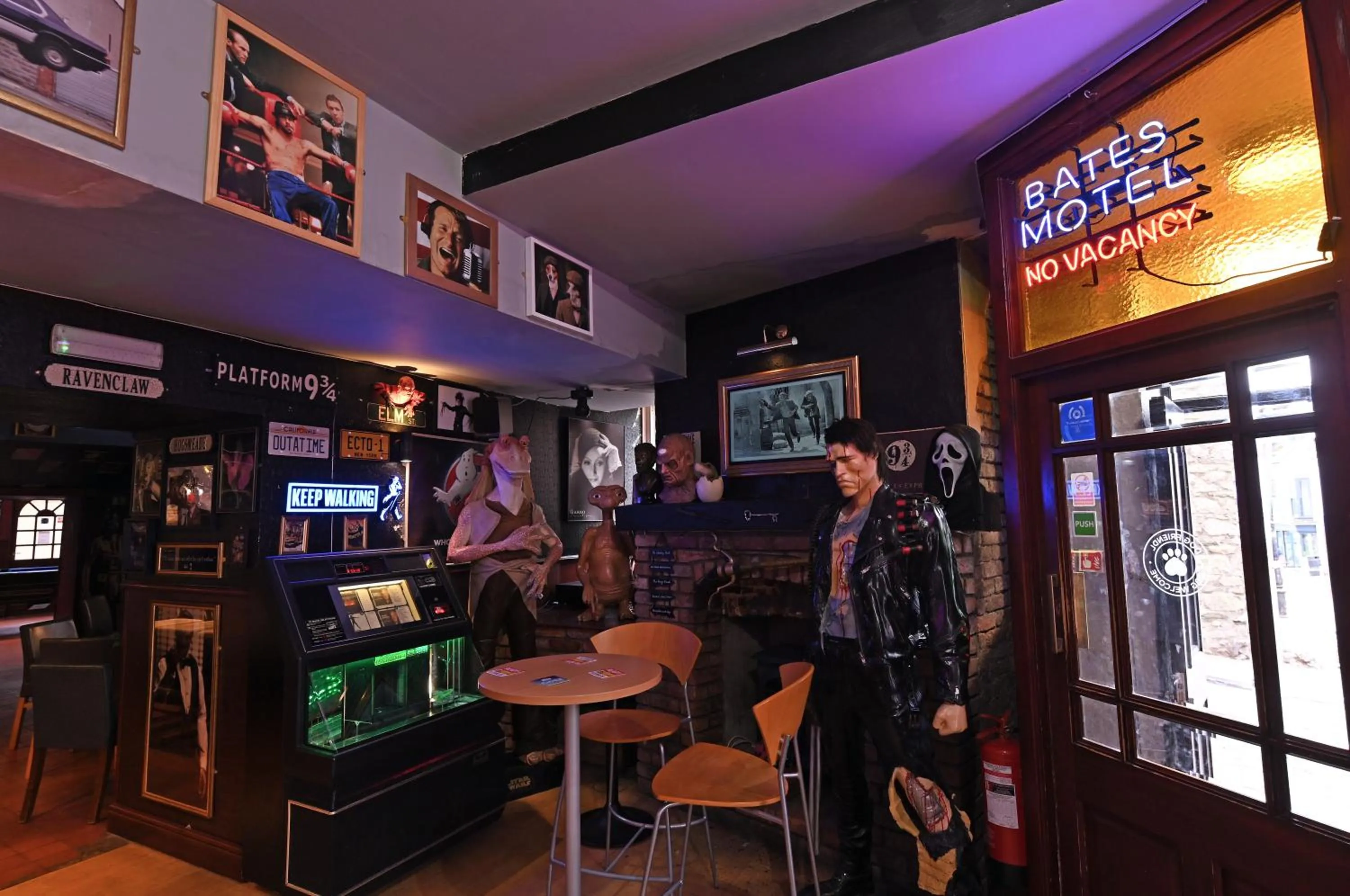 Lounge or bar in Royal Lion Hotel