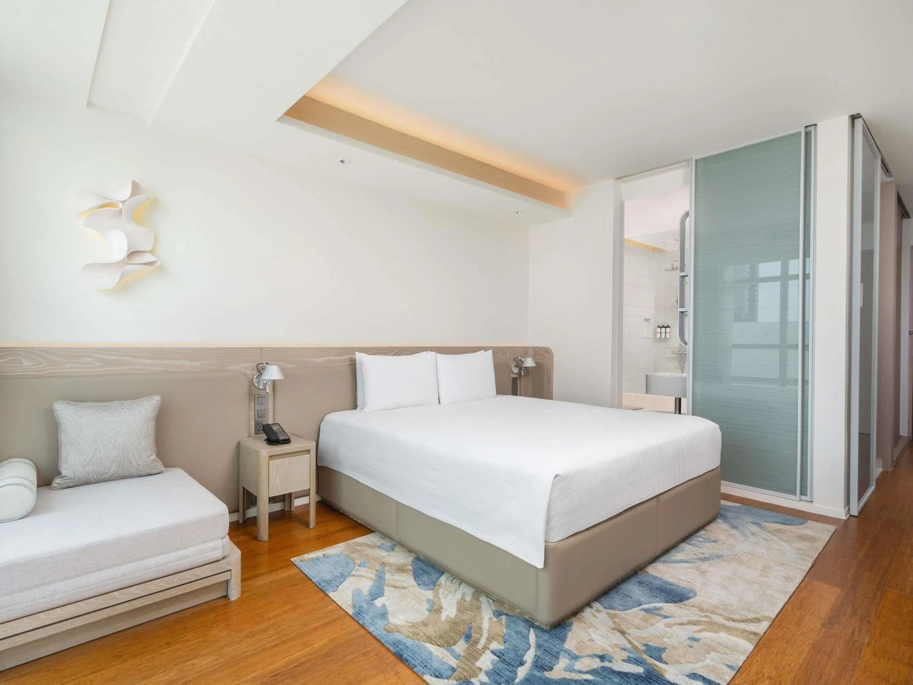 Bedroom, Bed in Pullman Bangkok King Power