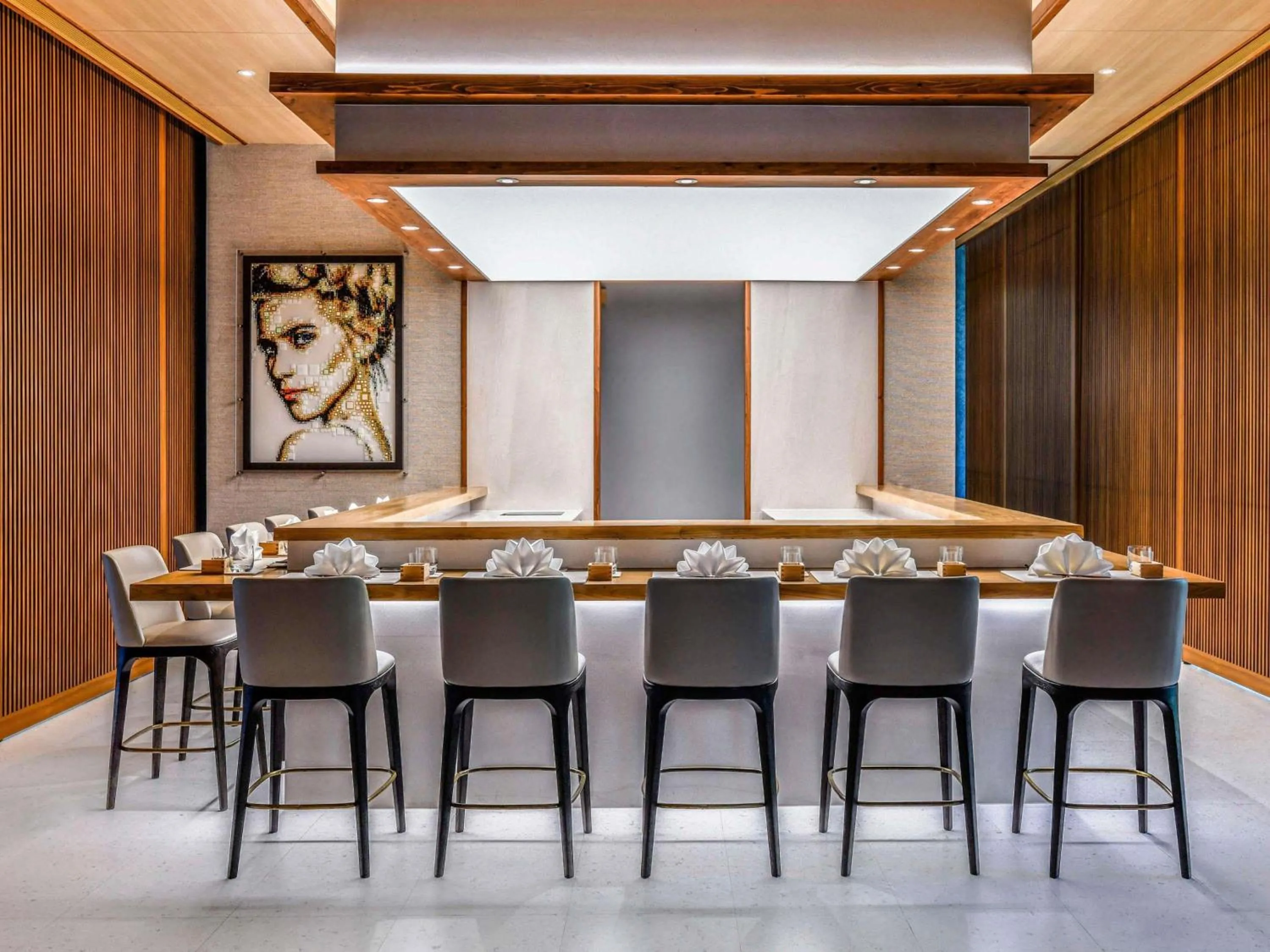 Restaurant/places to eat in Pullman Bangkok King Power