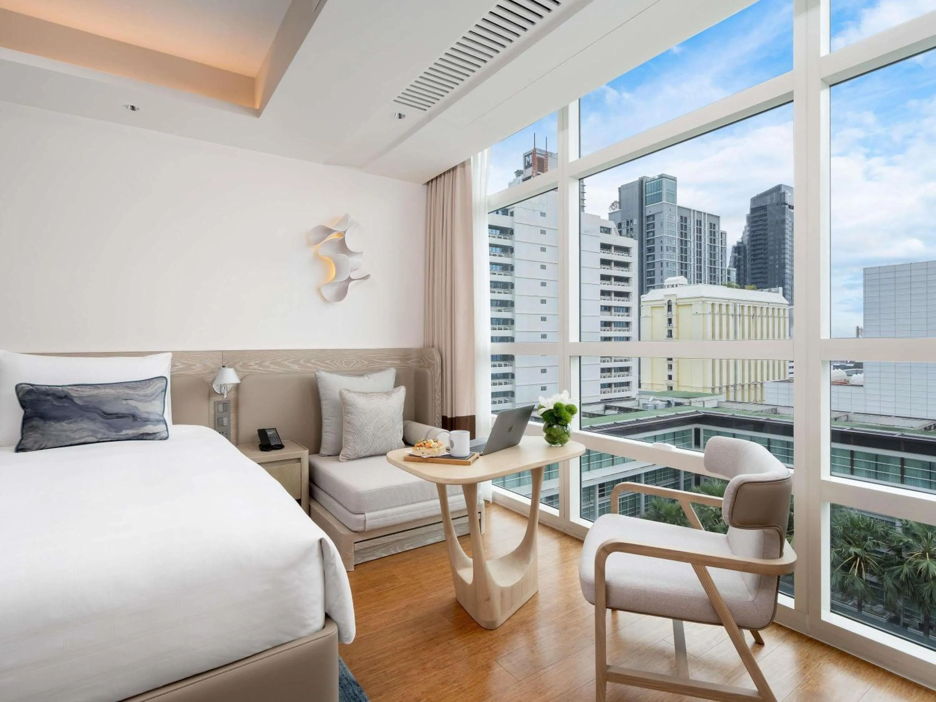 Bedroom, Bed in Pullman Bangkok King Power