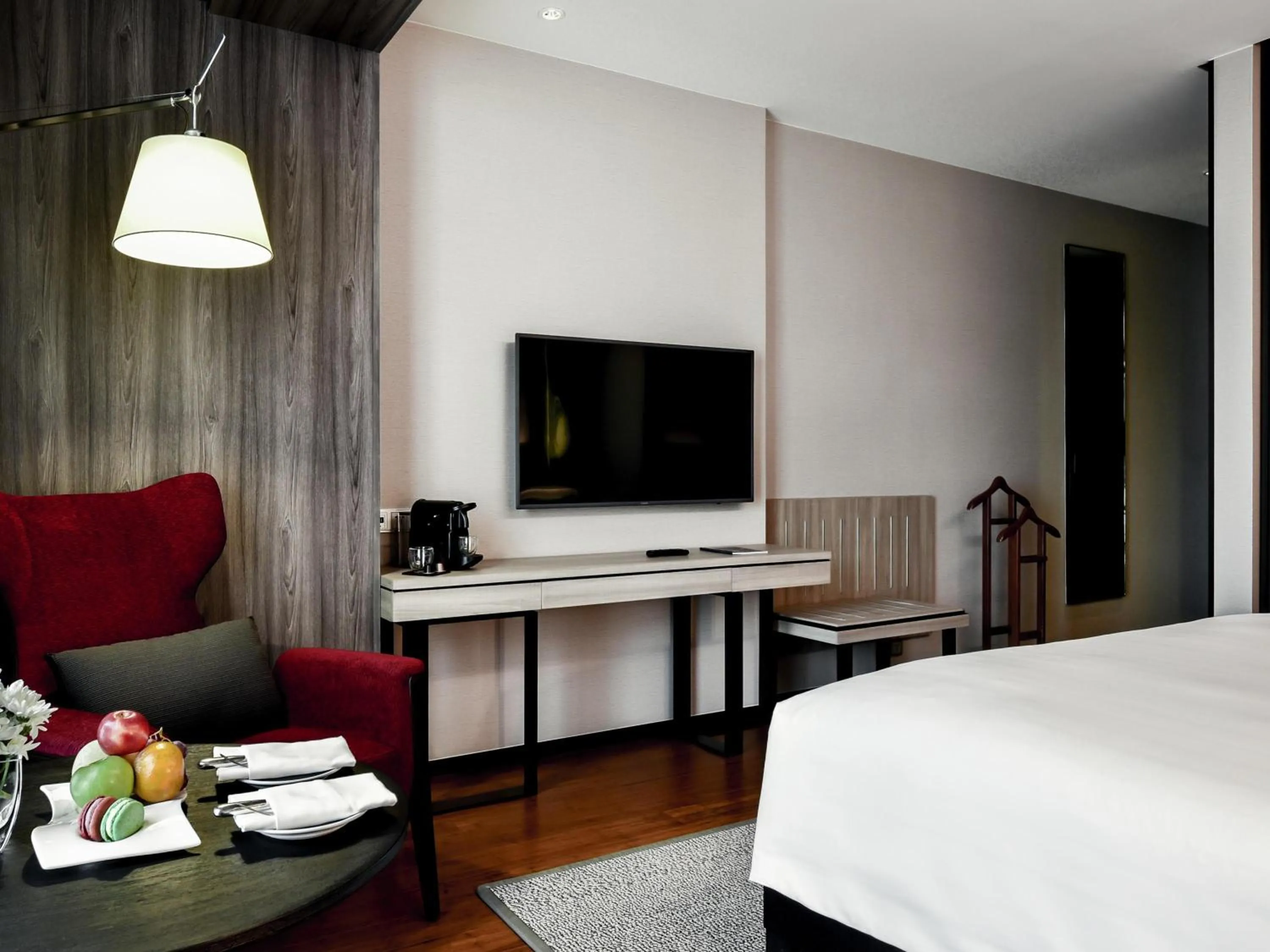 Bedroom, Bed in Pullman Bangkok King Power