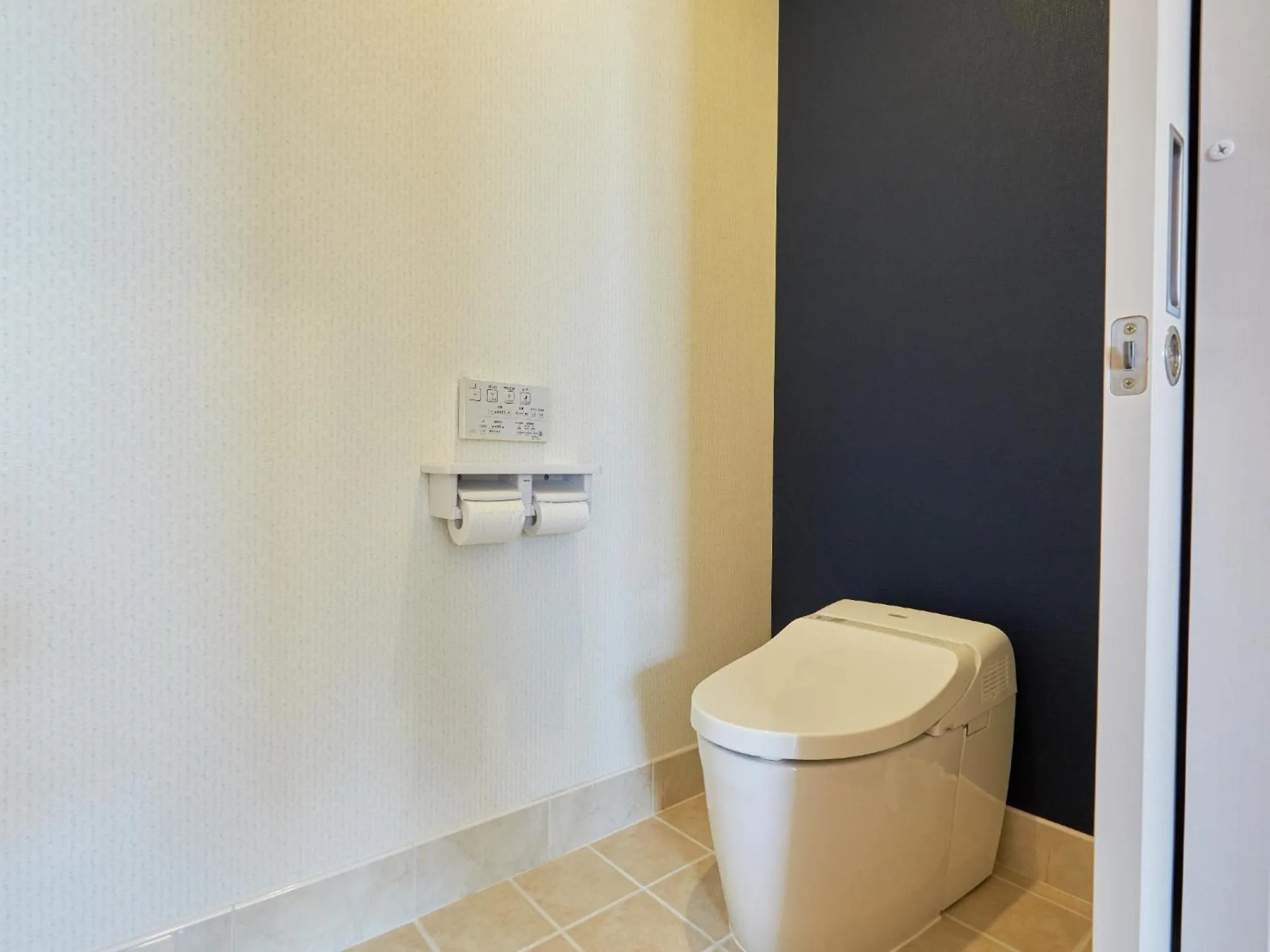 Toilet in Cottage Sea Wind Nakijin