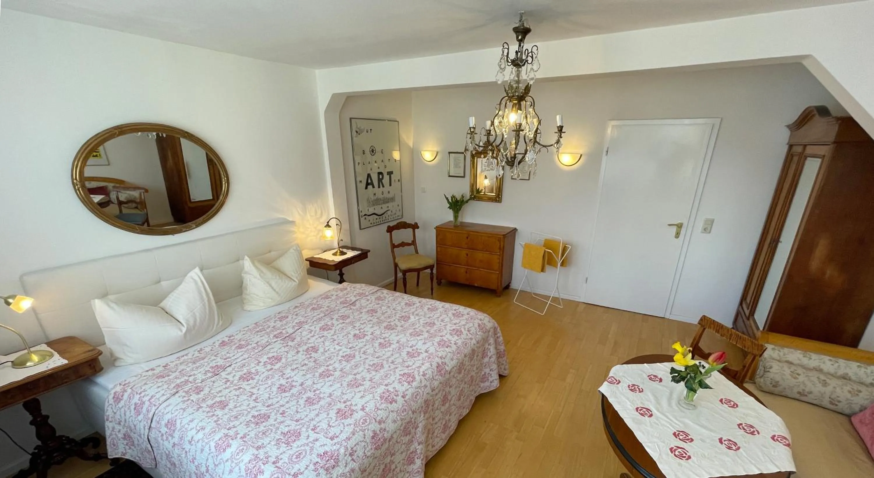 Bedroom, Bed in Das Literaturhotel Berlin