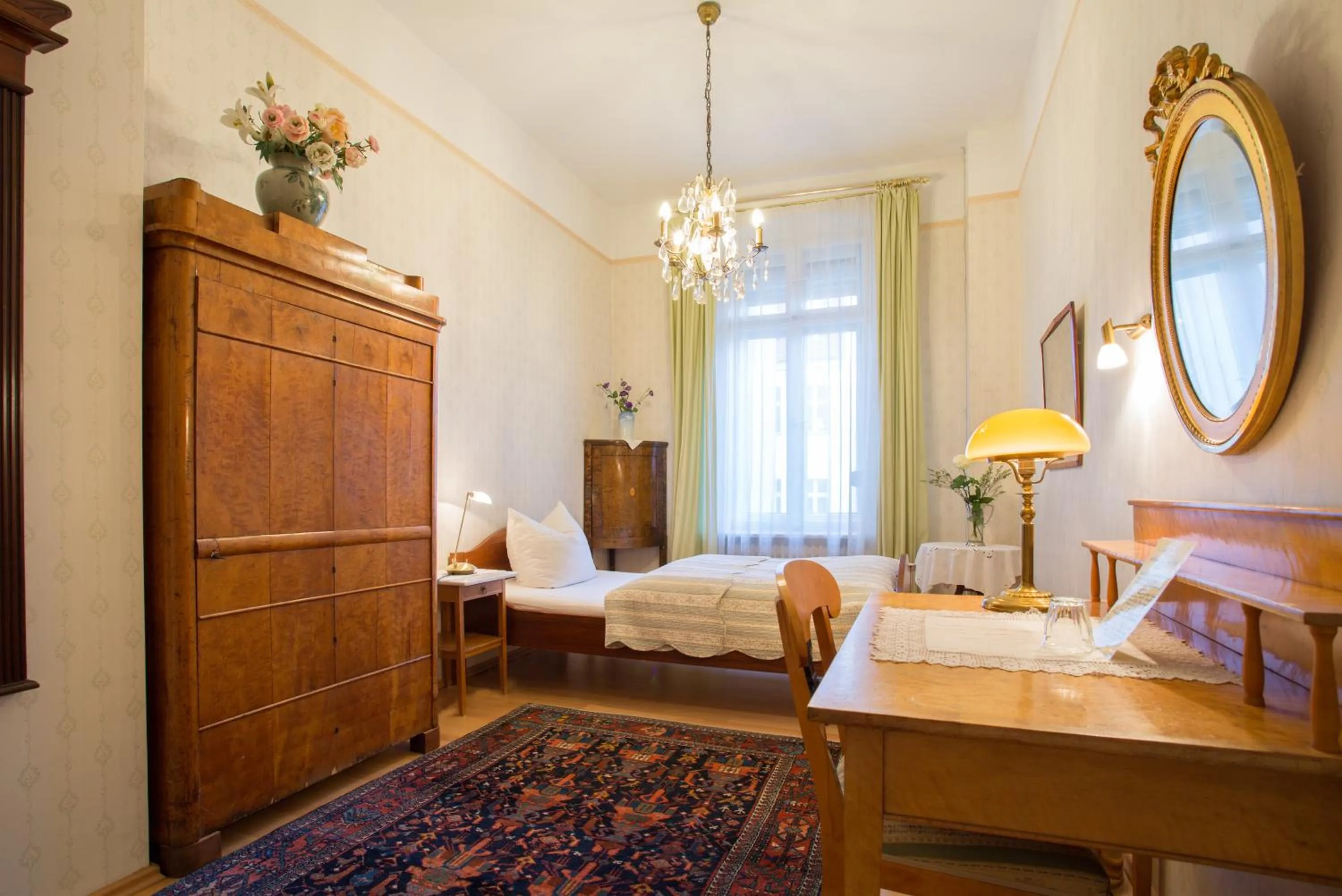 Bed in Das Literaturhotel Berlin