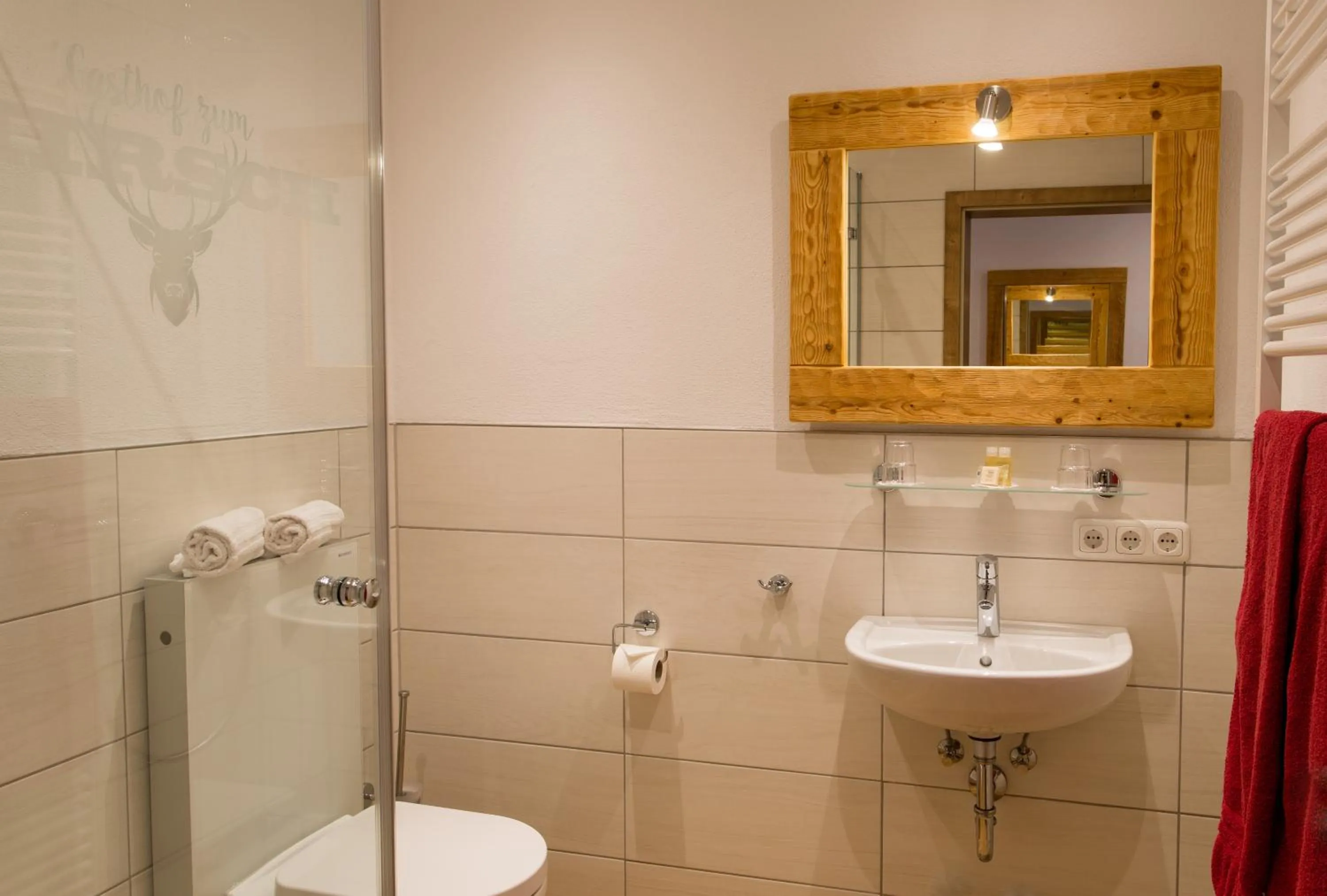 Bathroom in Gasthof zum Hirsch