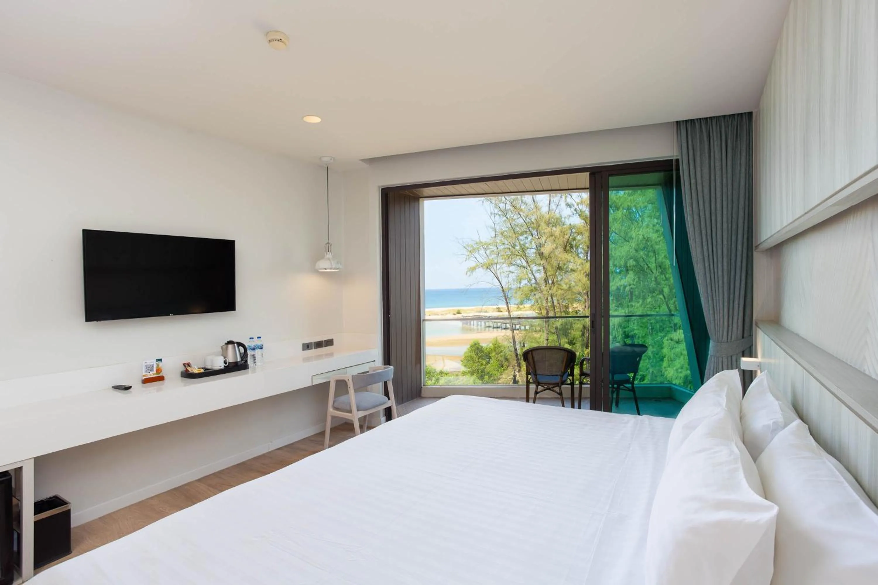 Bed in The Hotspring Beach Resort & Spa - SHA Extra Plus