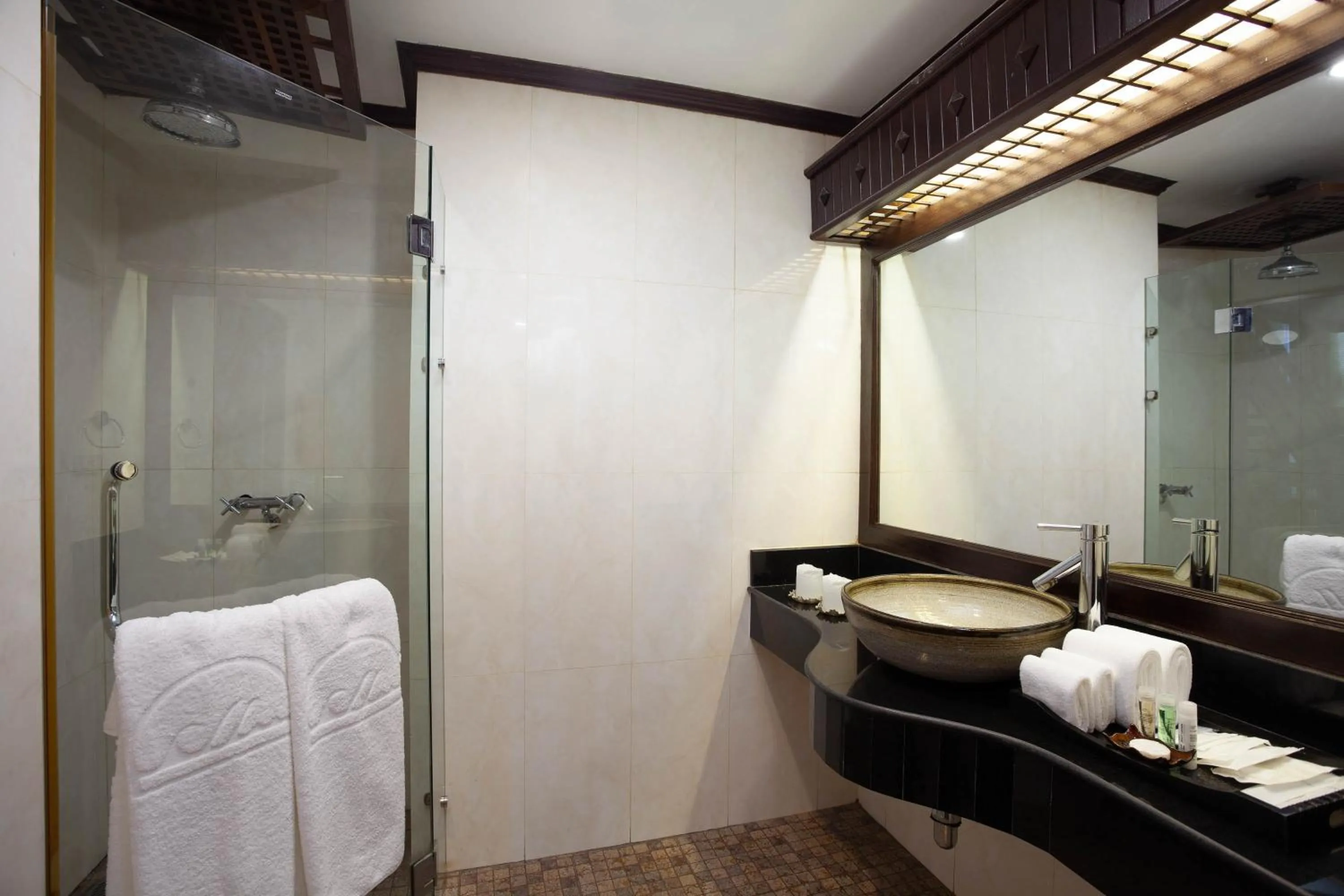 Shower in The Hotspring Beach Resort & Spa - SHA Extra Plus
