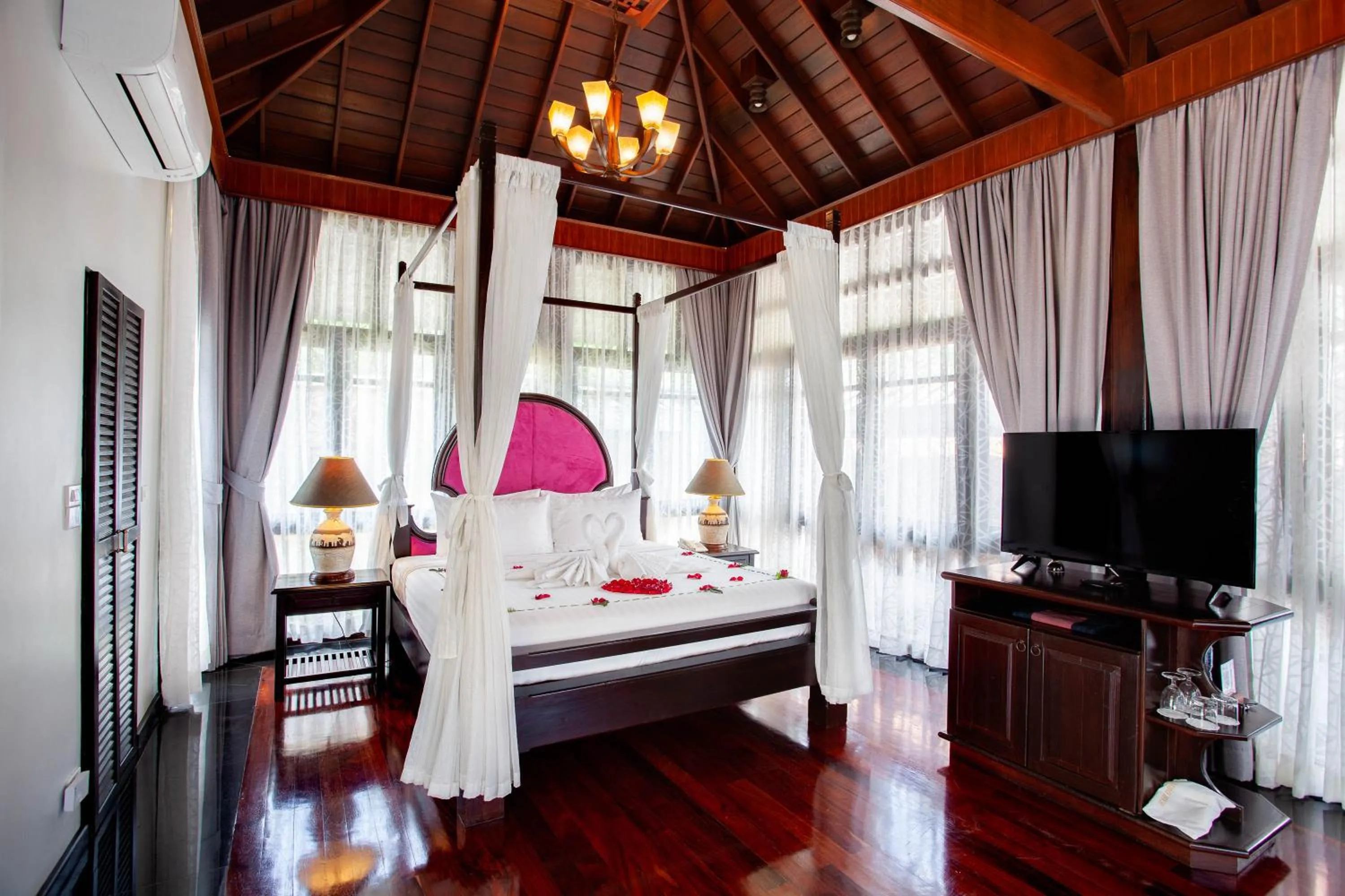 Bed in The Hotspring Beach Resort & Spa - SHA Extra Plus