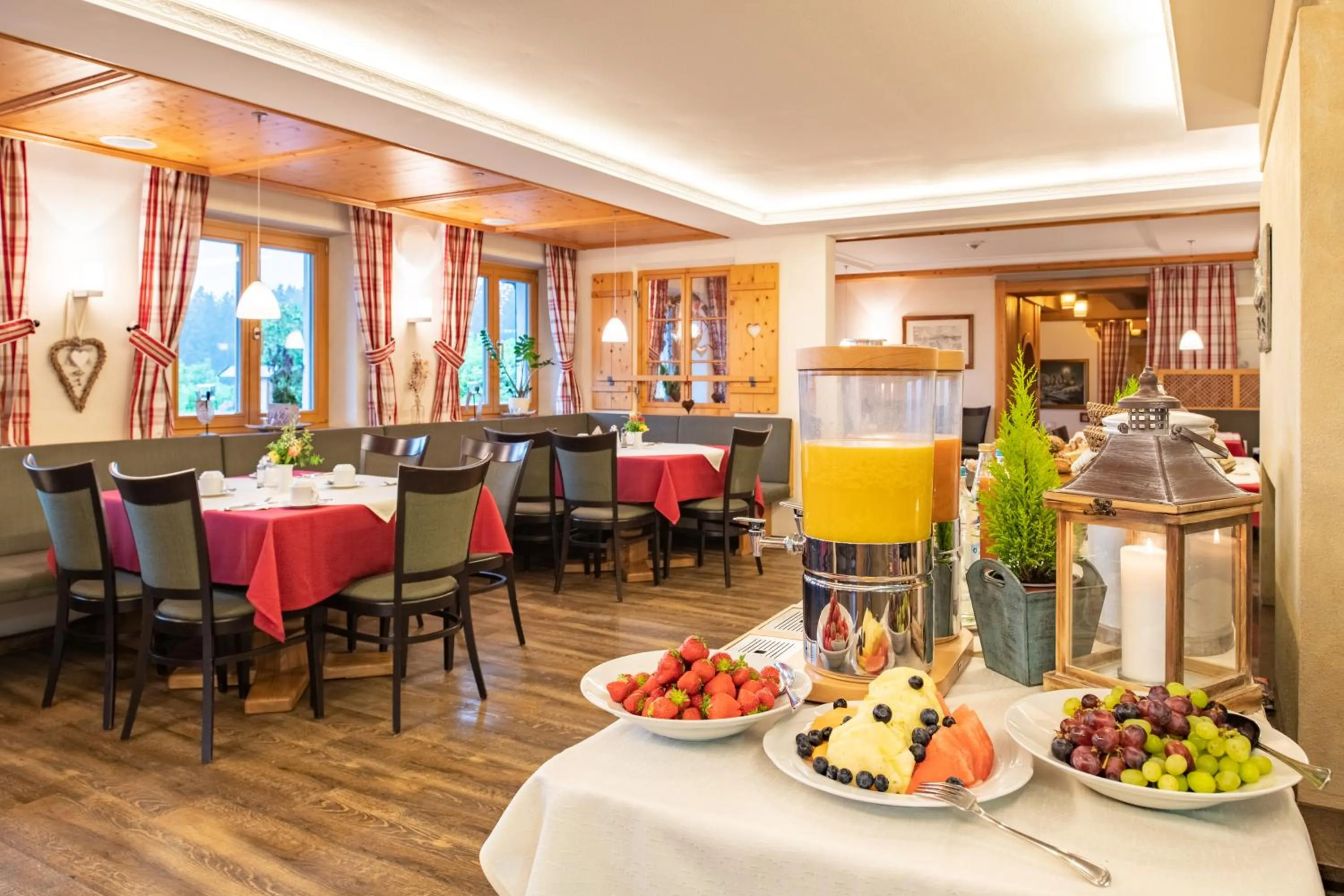 Breakfast in Landhotel Schwarzenbach - Wellness & Spa