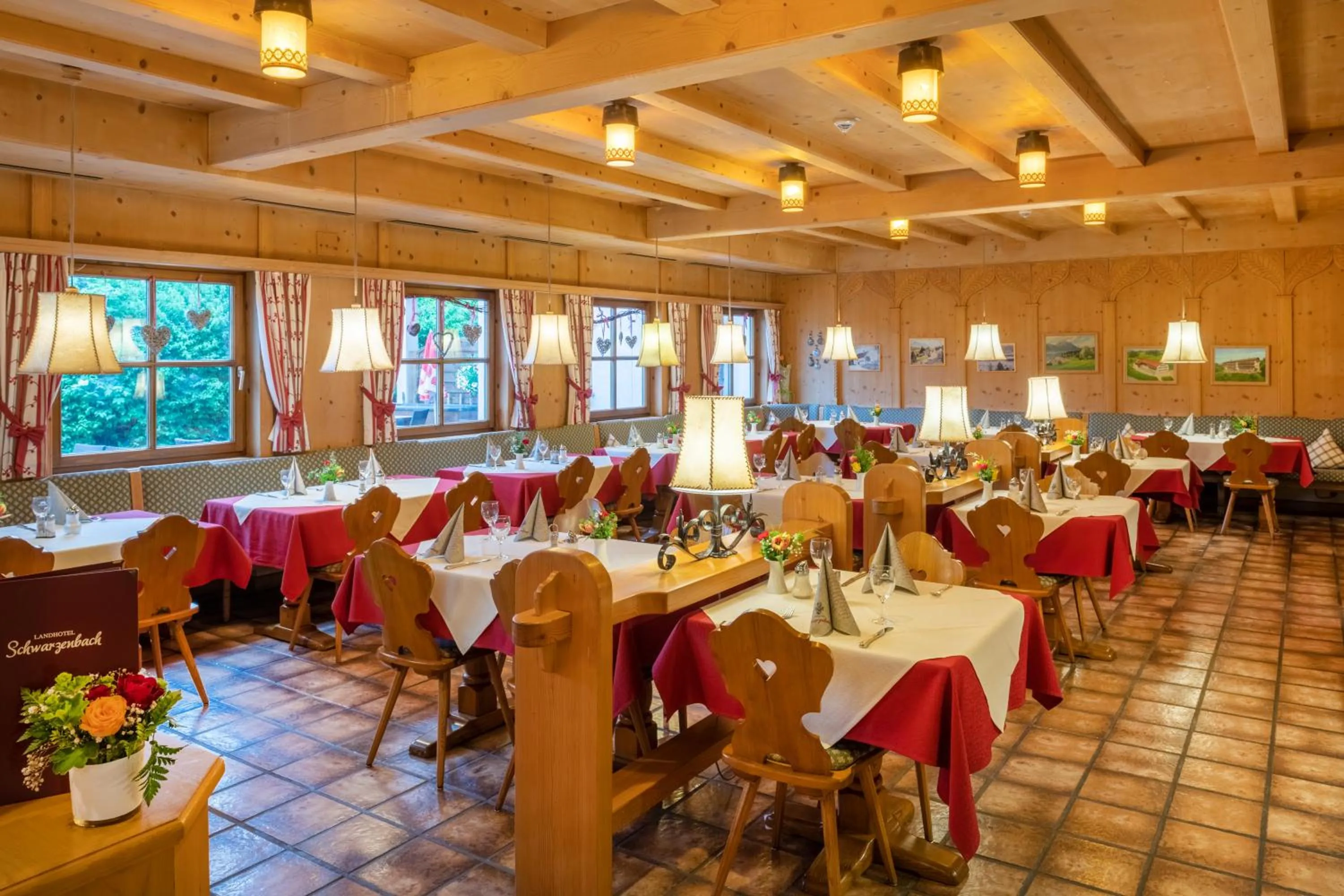 Restaurant/places to eat in Landhotel Schwarzenbach - Wellness & Spa