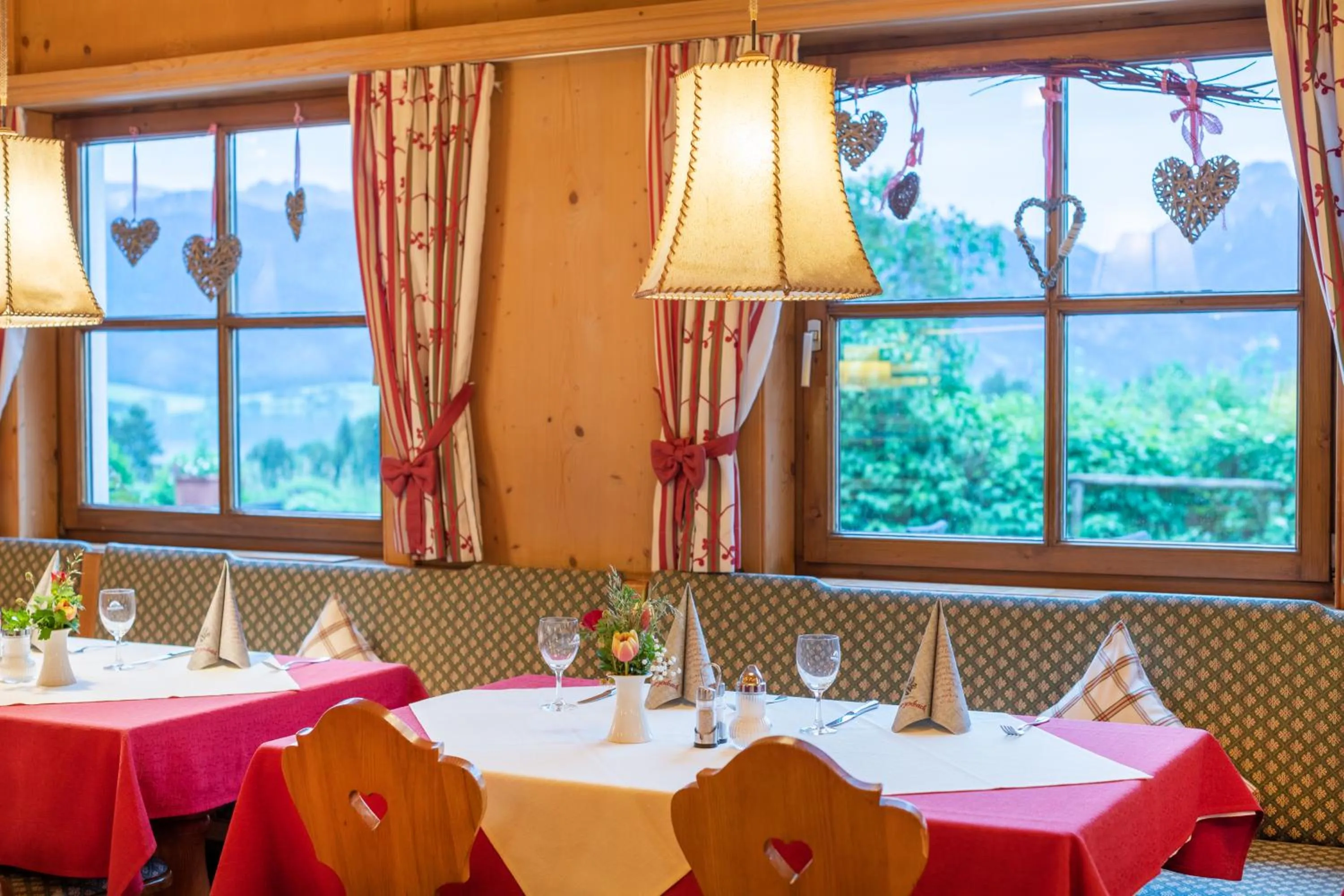 Restaurant/places to eat in Landhotel Schwarzenbach - Wellness & Spa