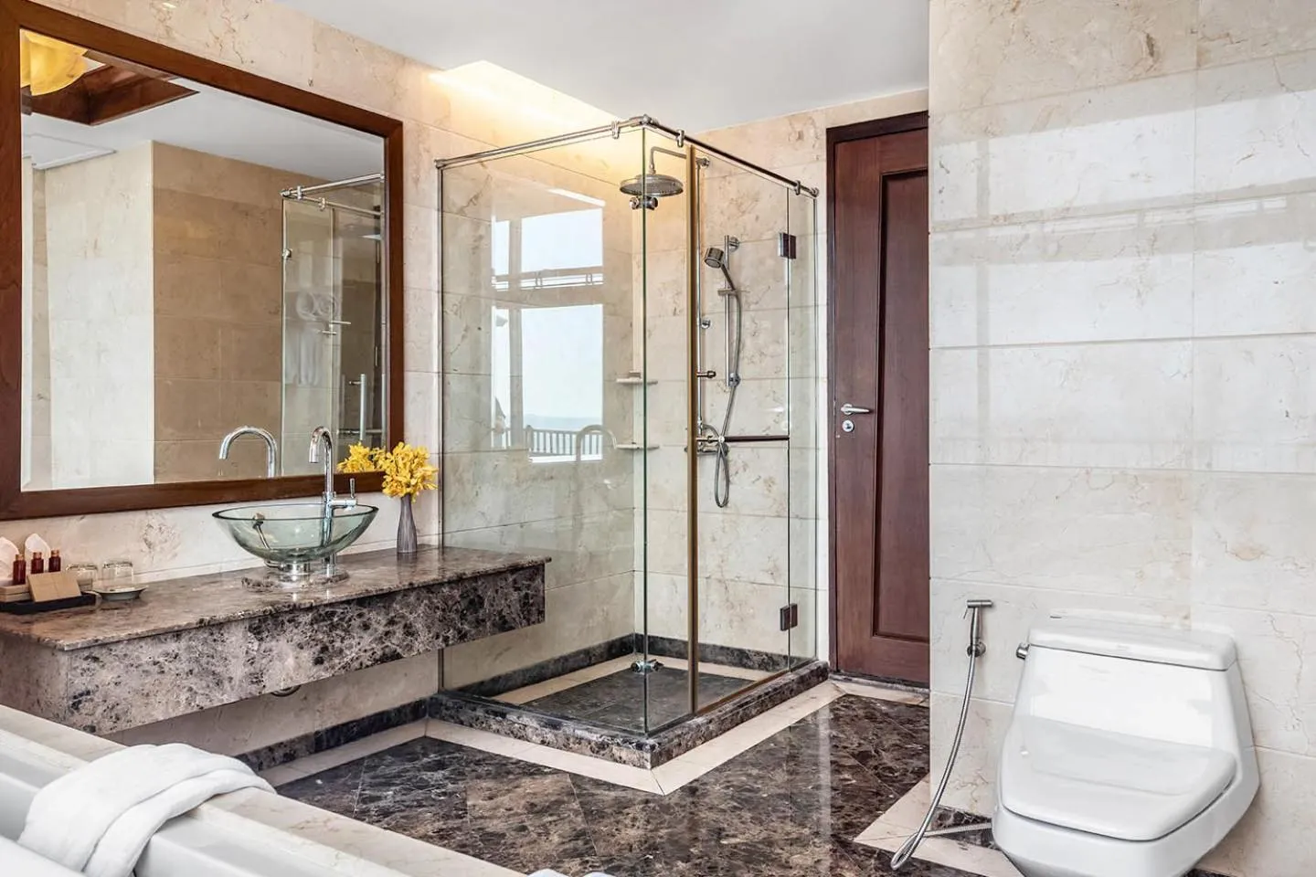 Bathroom in Garden Cliff Resort And Spa