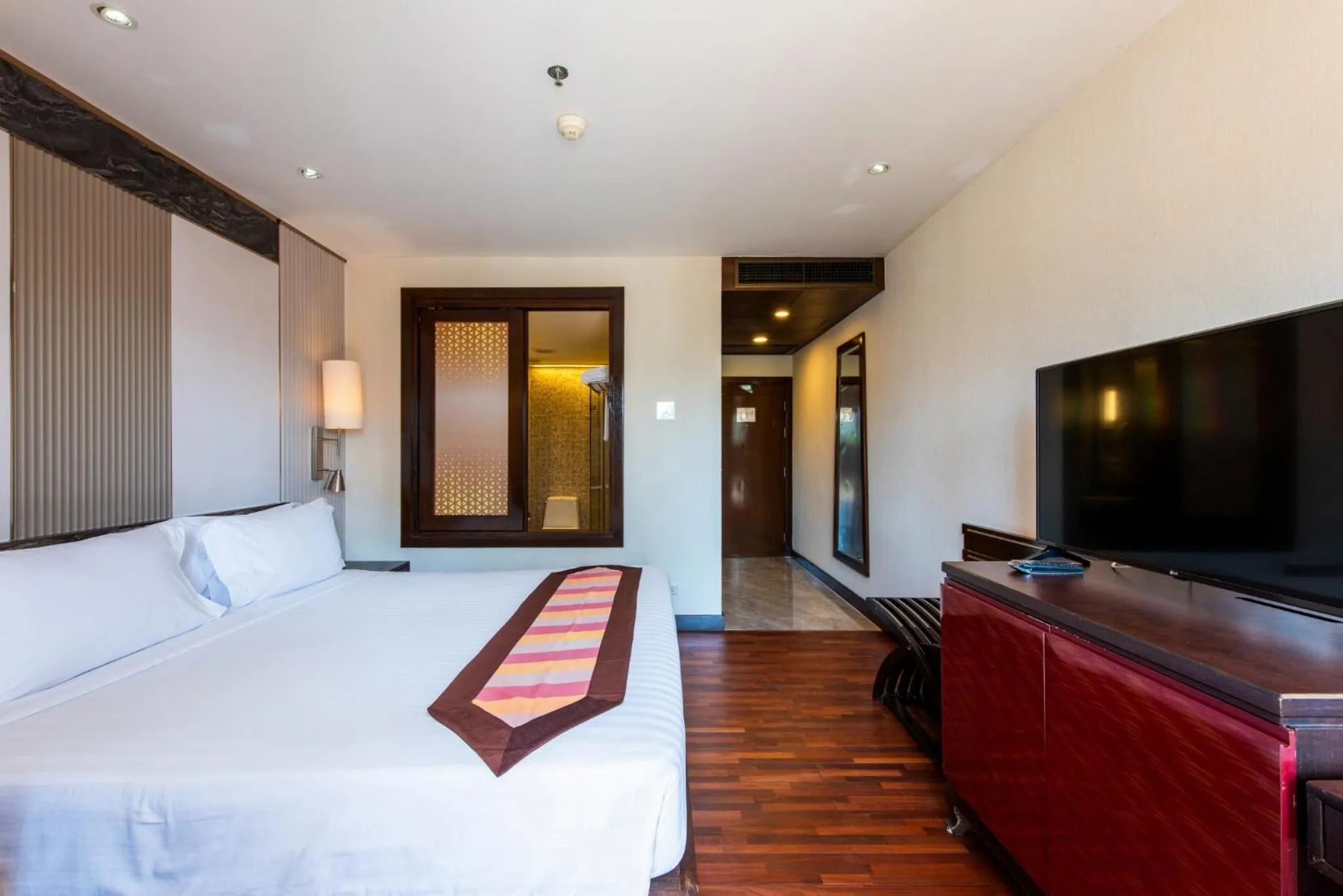 Bedroom, Bed in Garden Cliff Resort And Spa