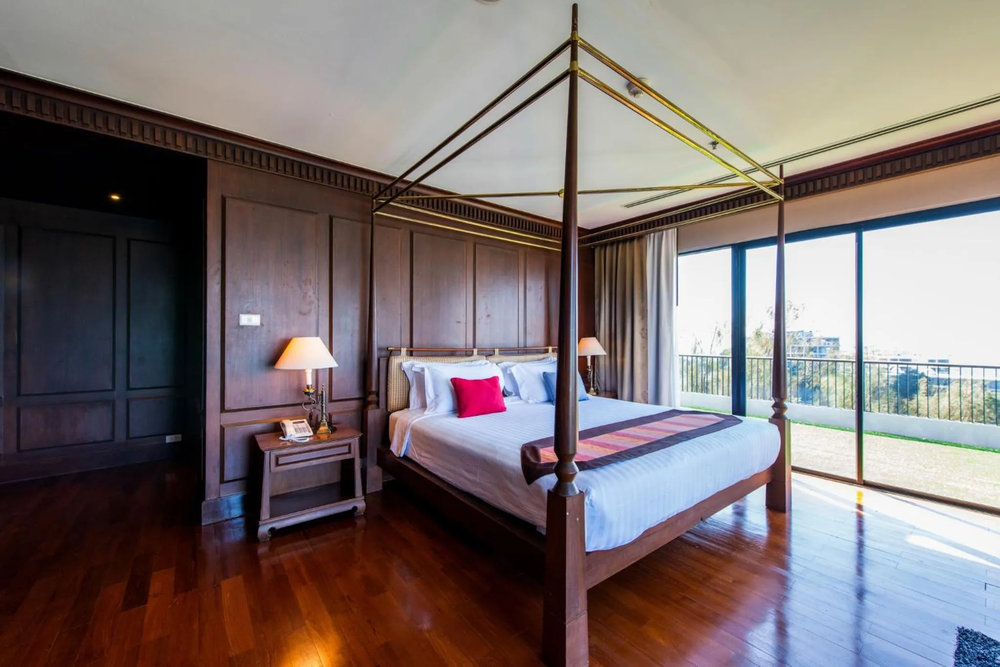 Bedroom, Bed in Garden Cliff Resort And Spa