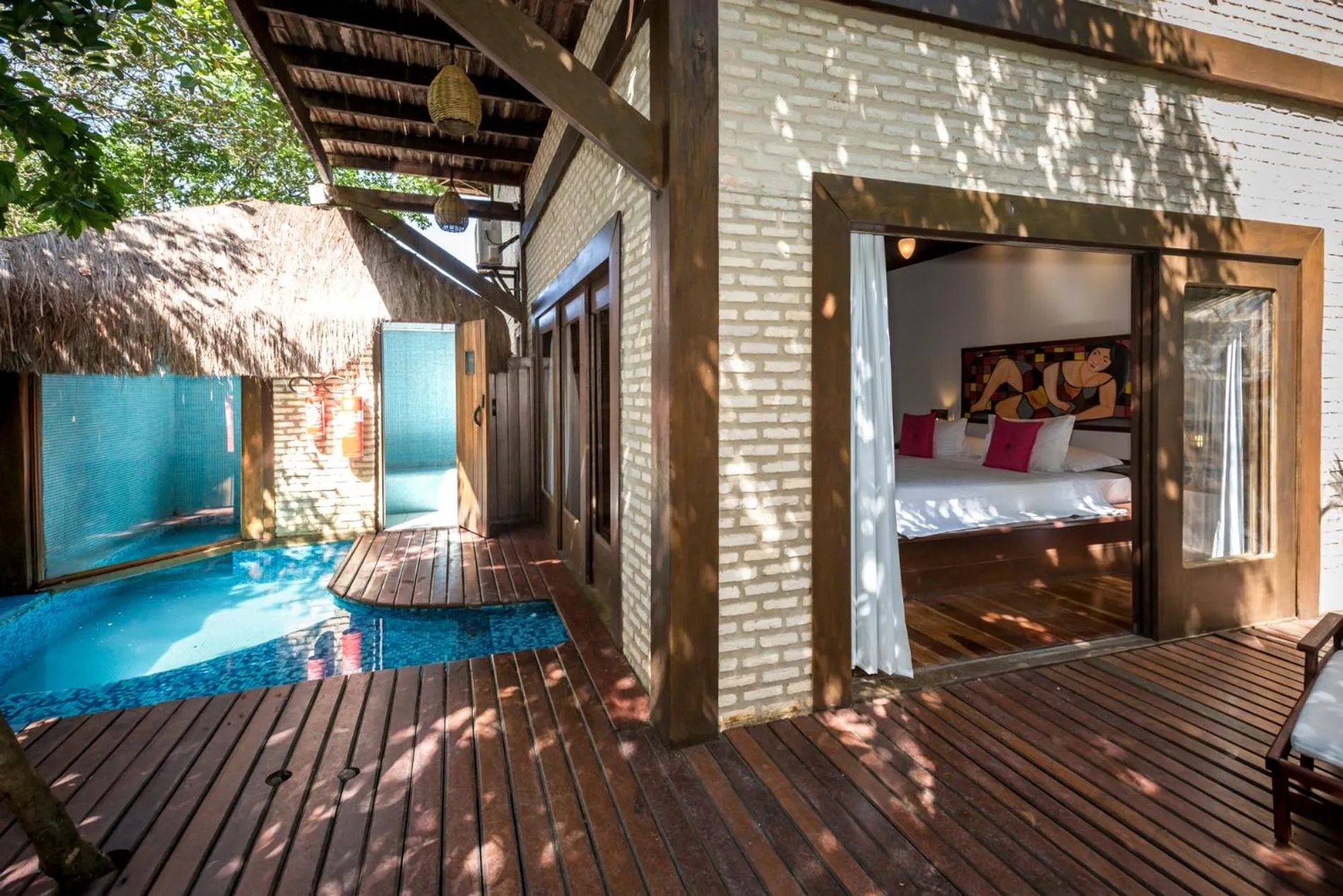 Sombra e Água Fresca Resort