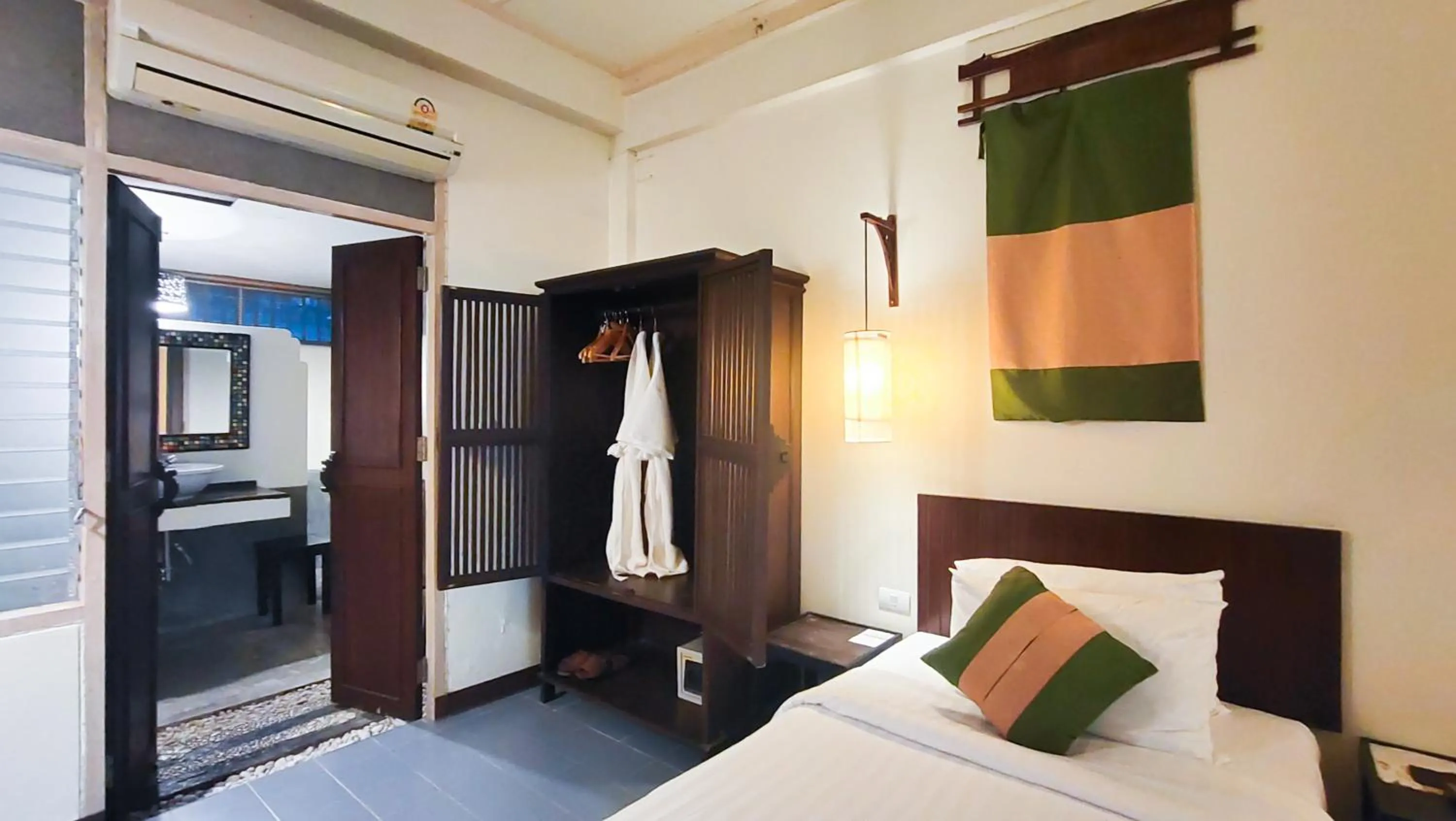 Bed in Eco Resort Chiang Mai