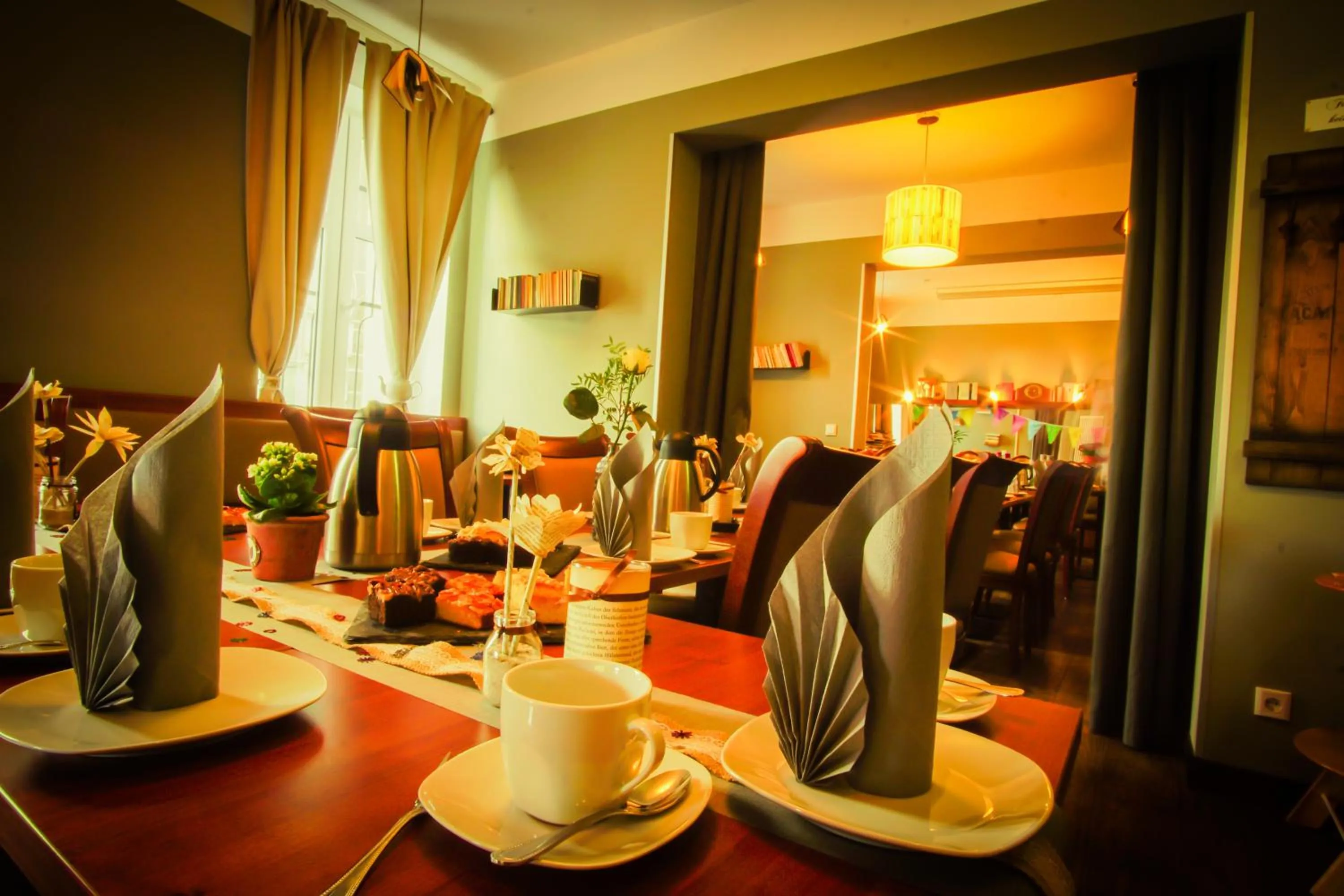 Restaurant/places to eat in Hotel Bett und Buch