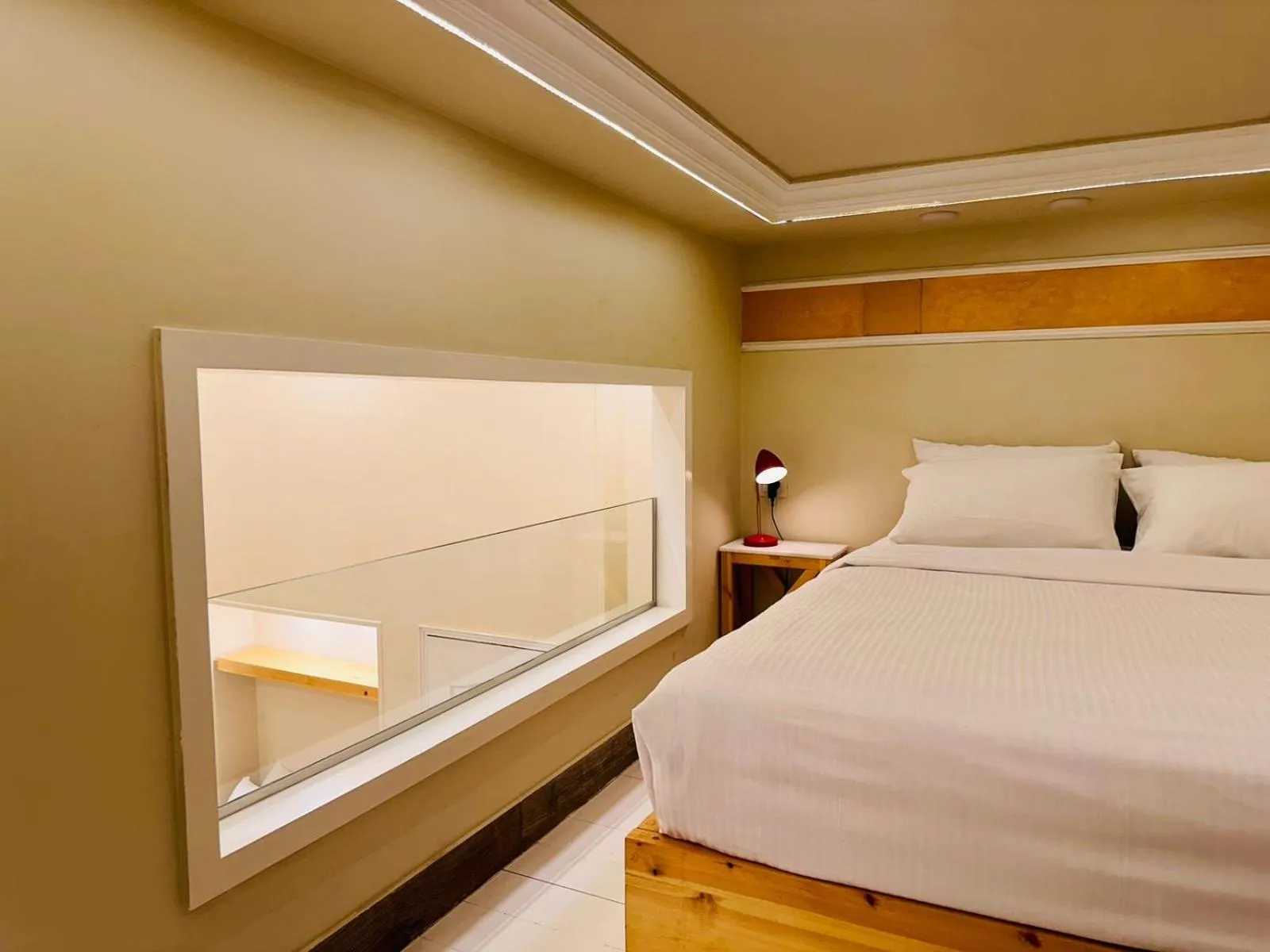 Bedroom, Bed in Paris Hotel Cairo