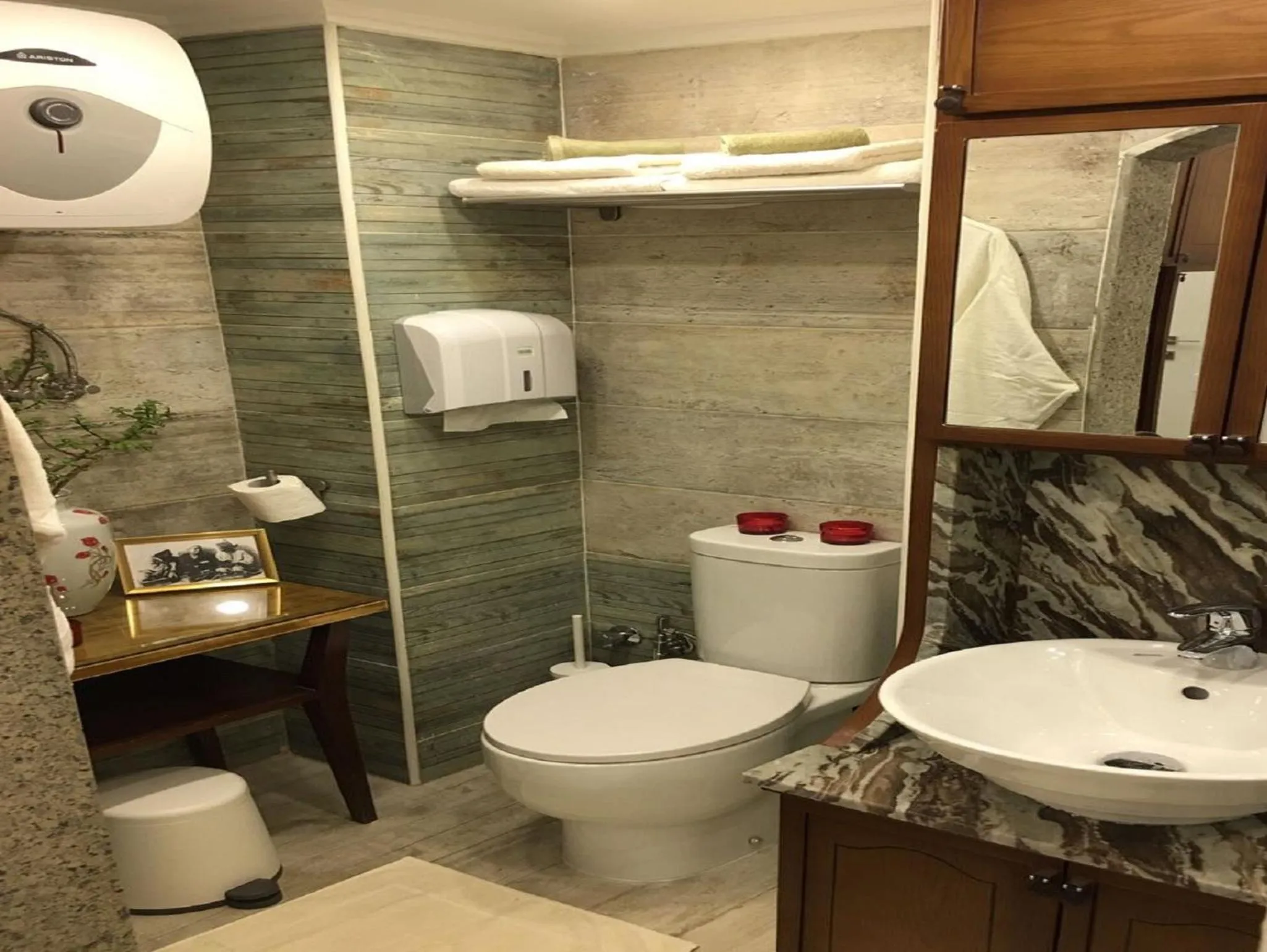 Bathroom in Paris Hotel Cairo