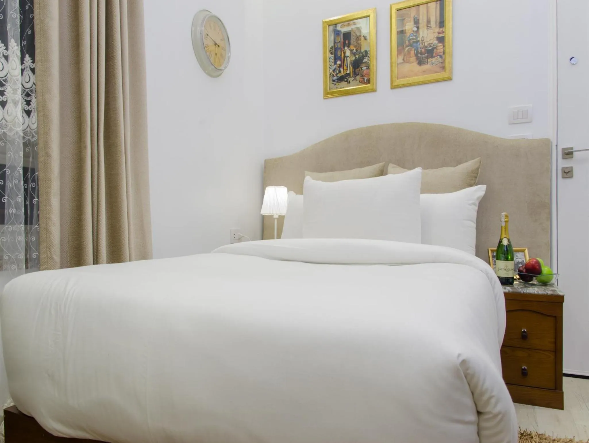 Bed in Paris Hotel Cairo