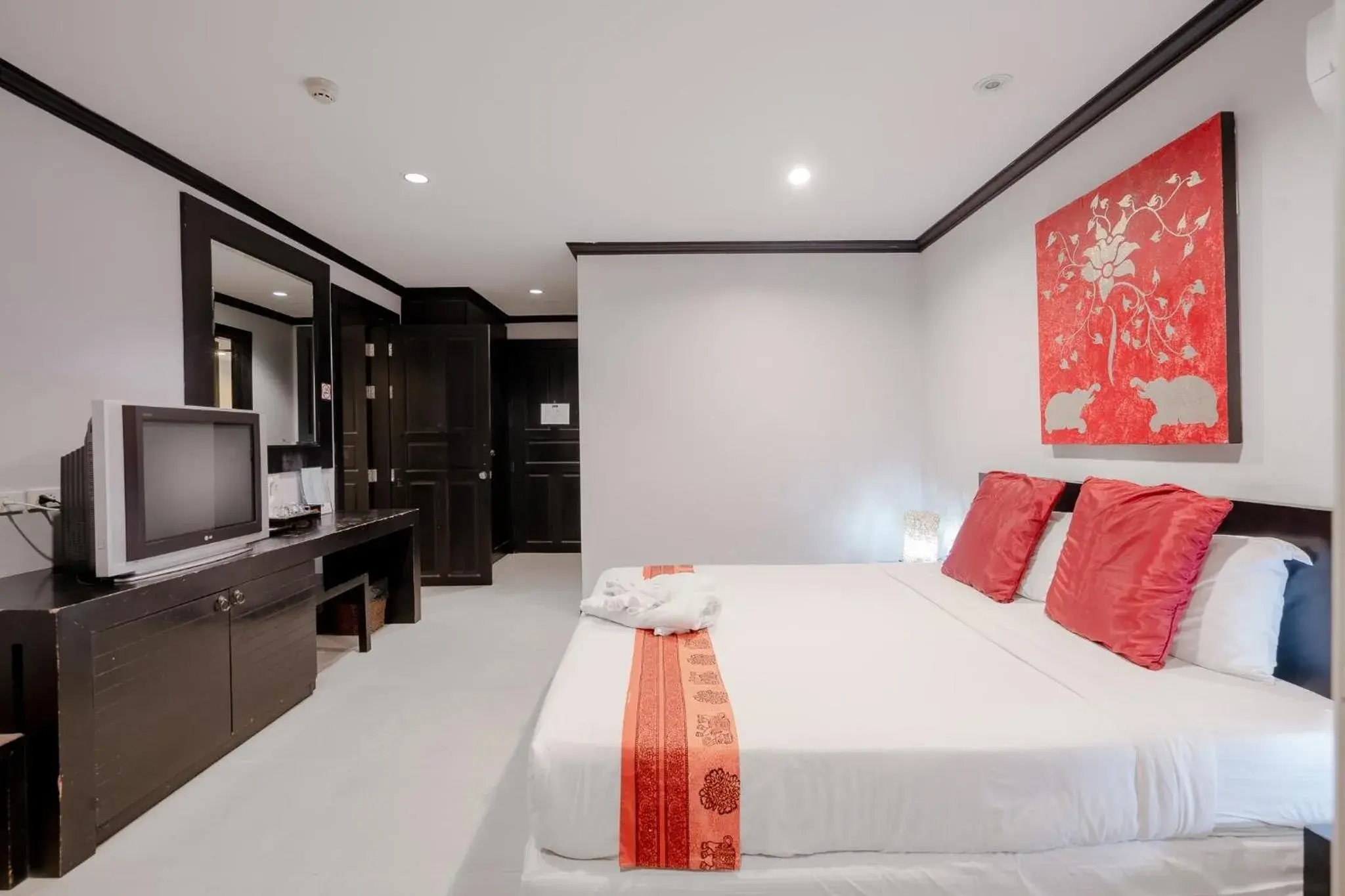 Deluxe Double Room with Bath in Napalai Resort Hua Hin Deluxe Double Room with Bath in Napalai Resort Hua Hin