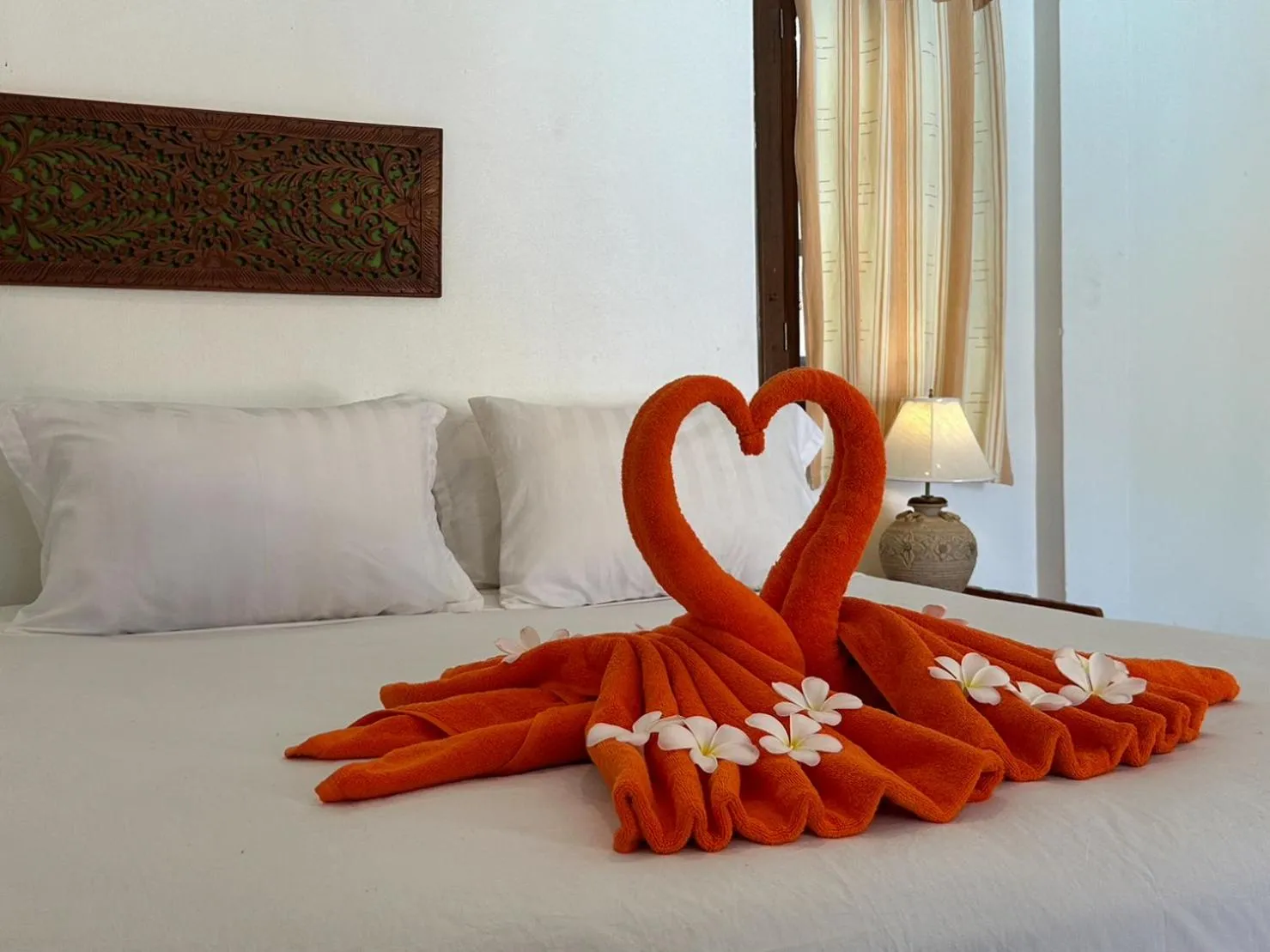 Bed in Phuwadee Resort