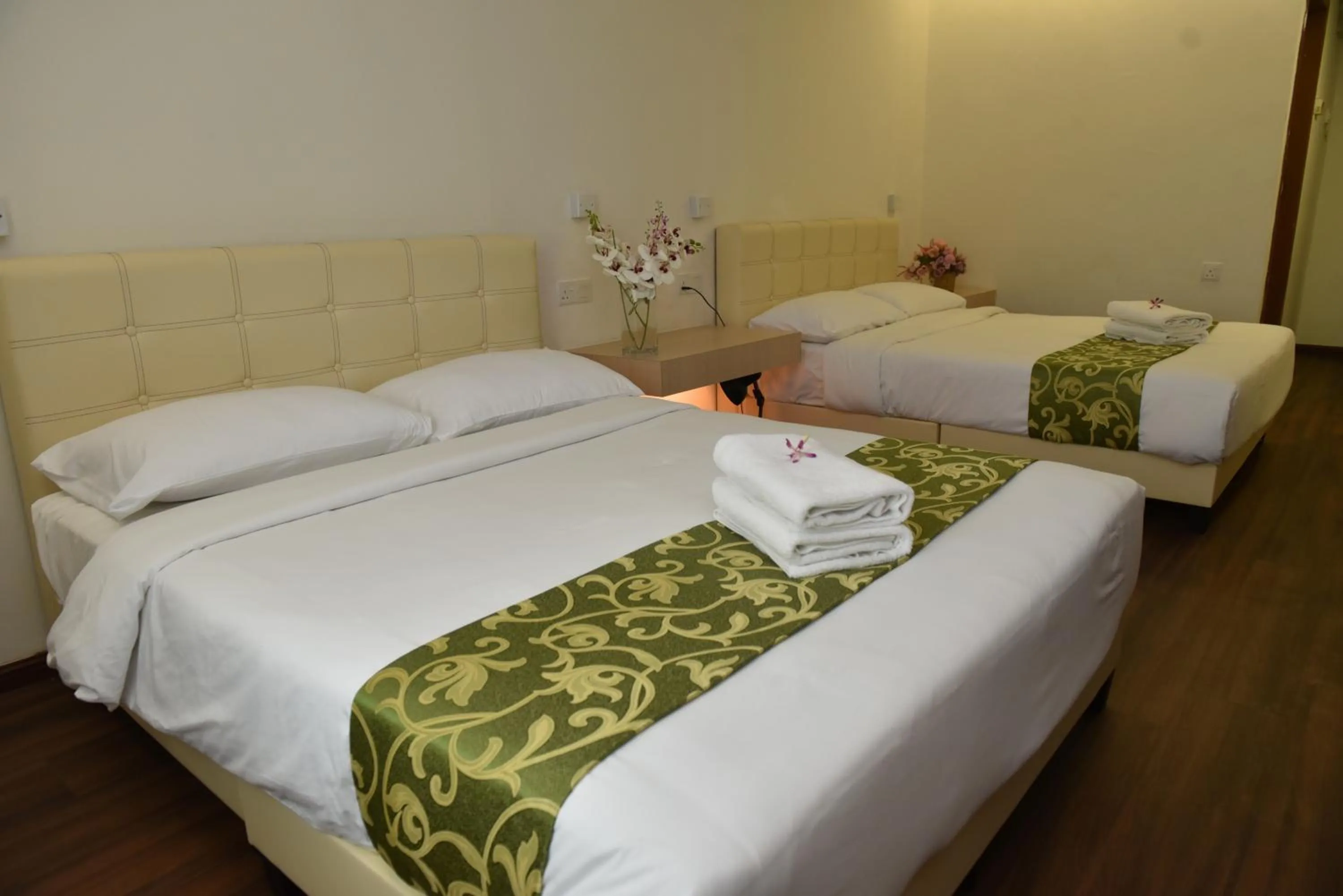 Bed in Fair Park Hotel