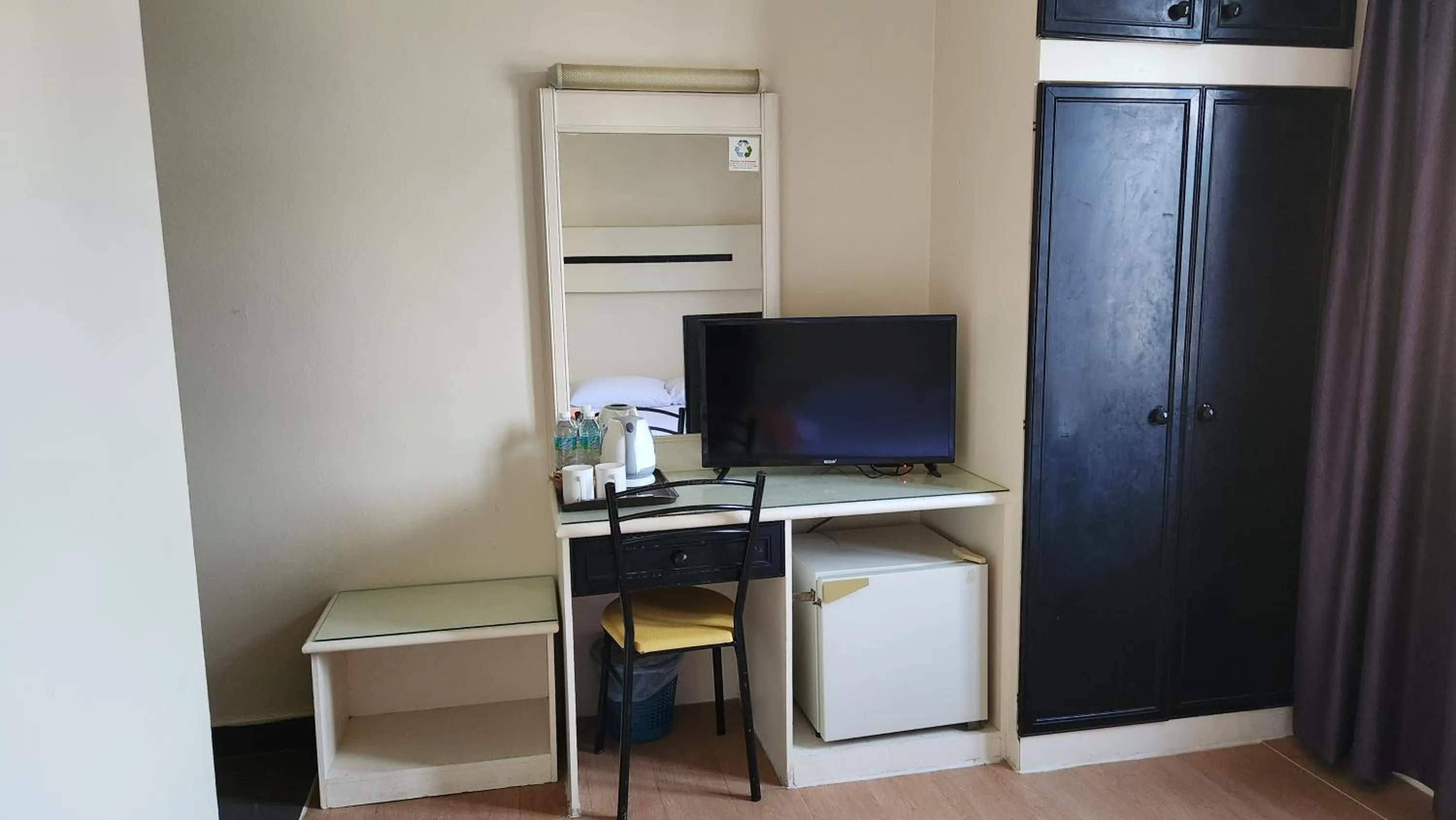 Bedroom in Fair Park Hotel